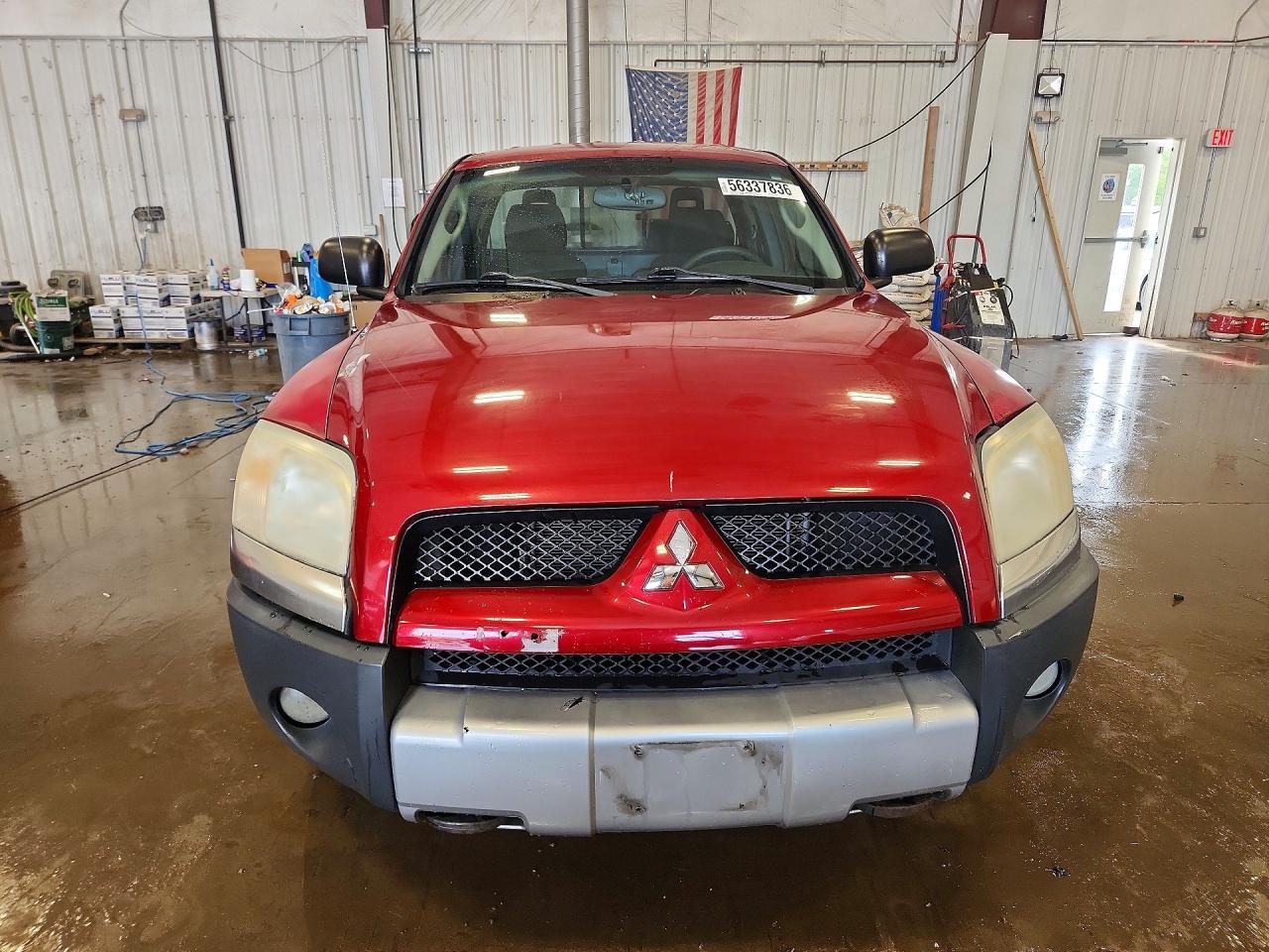 2006 Mitsubishi Raider Durocross Maroon vin: 1Z7HT32N76S543108