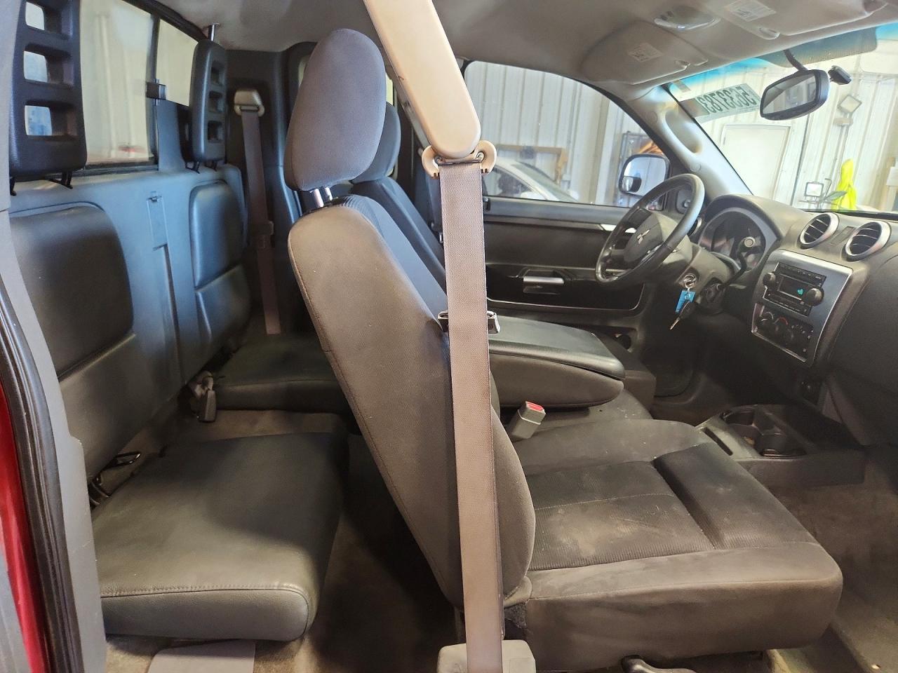 2006 Mitsubishi Raider Durocross Maroon vin: 1Z7HT32N76S543108