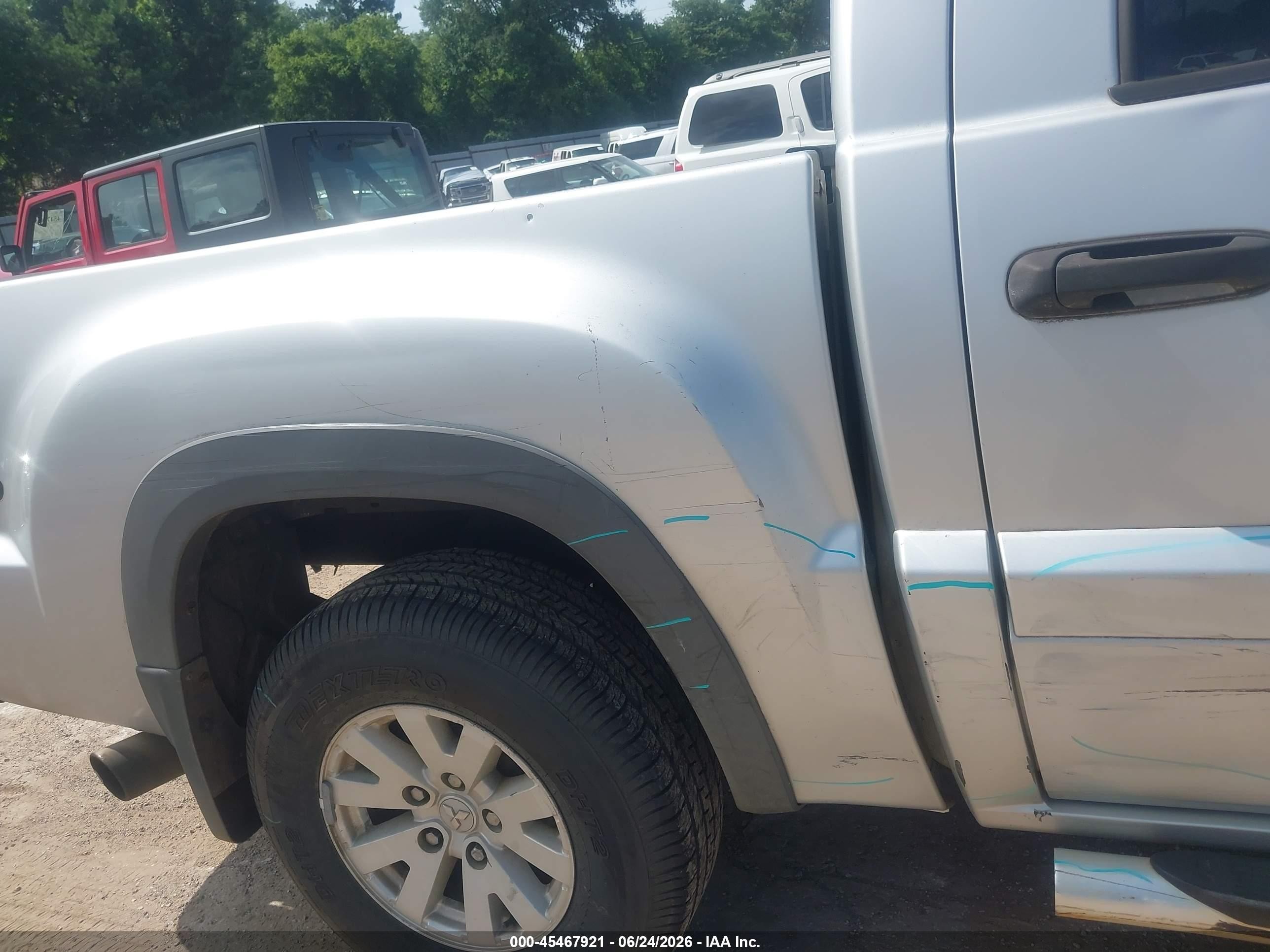 2006 Mitsubishi Raider Duro Cross V6 Gray vin: 1Z7HT38KX6S586998