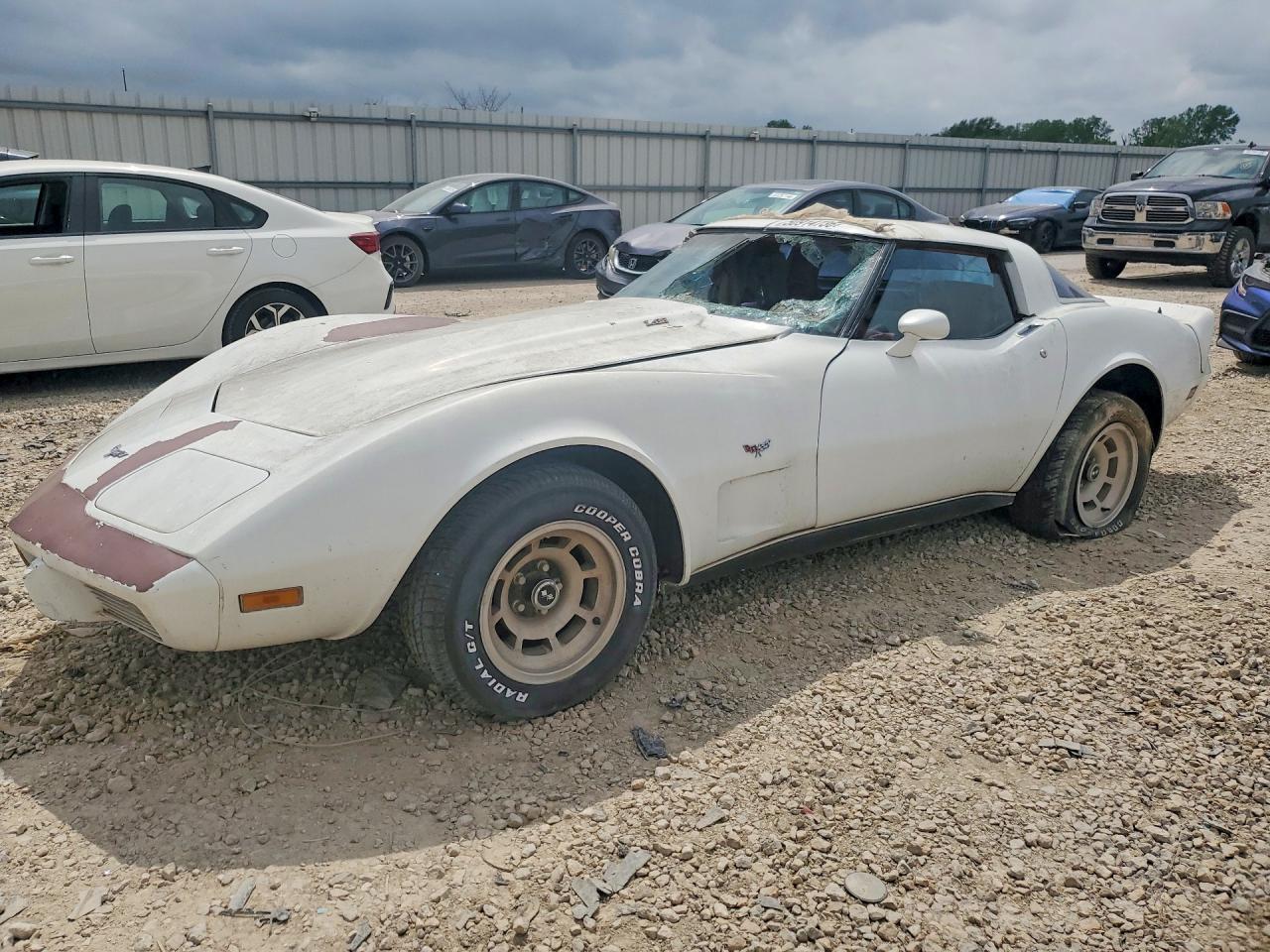 1979 Chevrolet Corvette White vin: 1Z8749S402402
