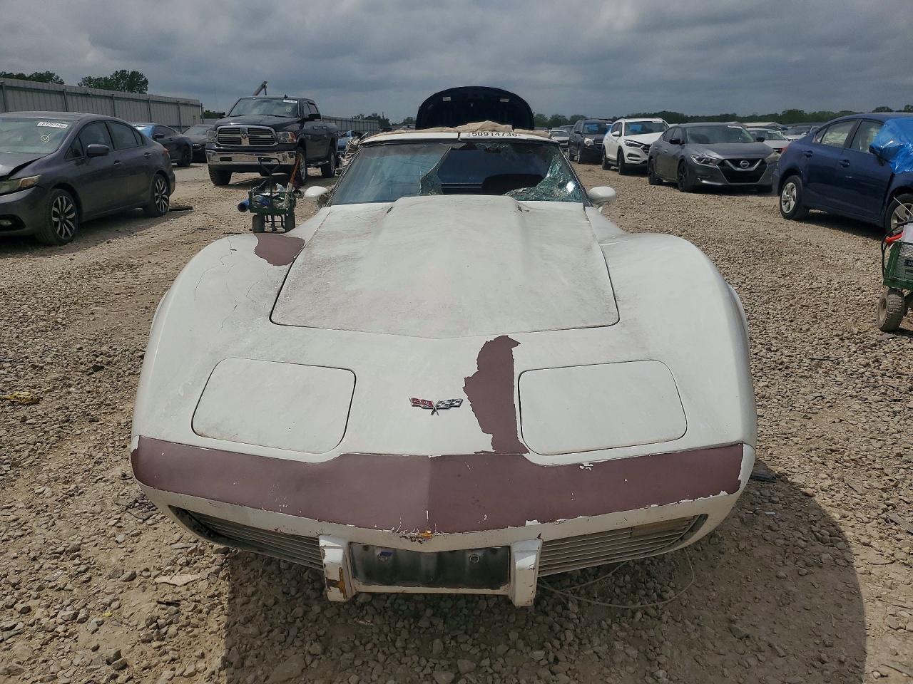 1979 Chevrolet Corvette White vin: 1Z8749S402402
