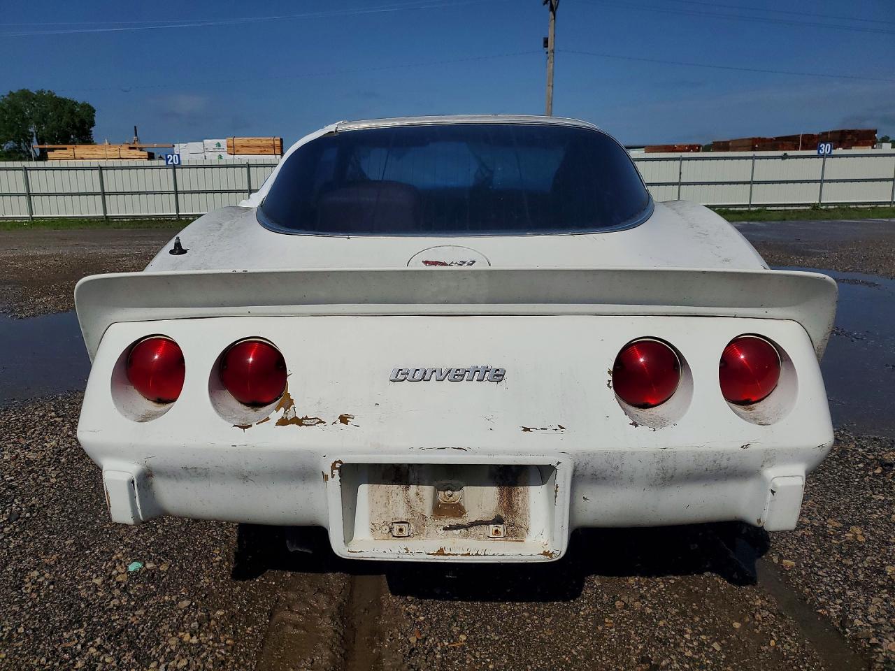 1979 Chevrolet Corvette White vin: 1Z8749S402402