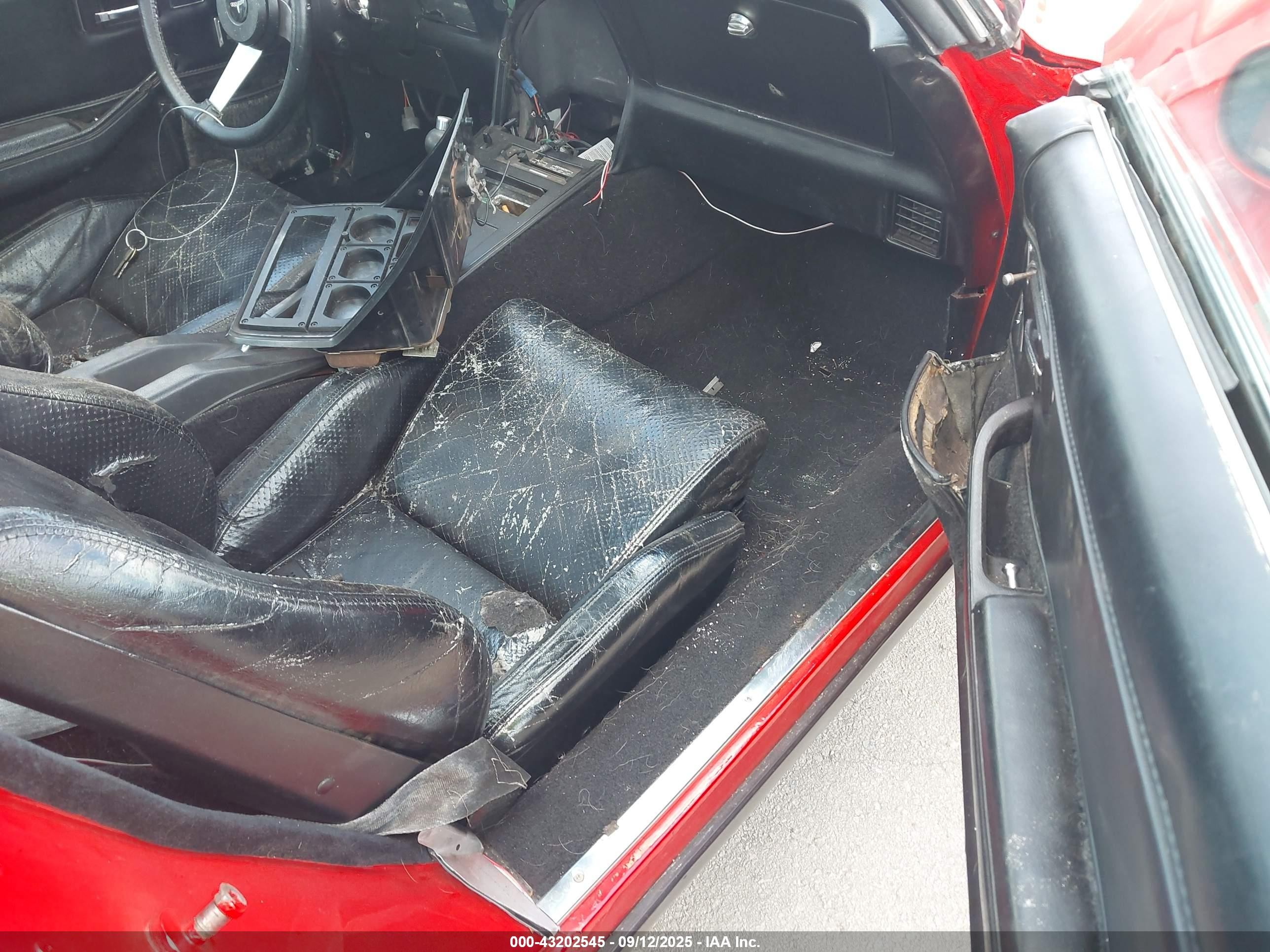 1979 Chev Corvette   Красный vin: 1Z8789S429521    