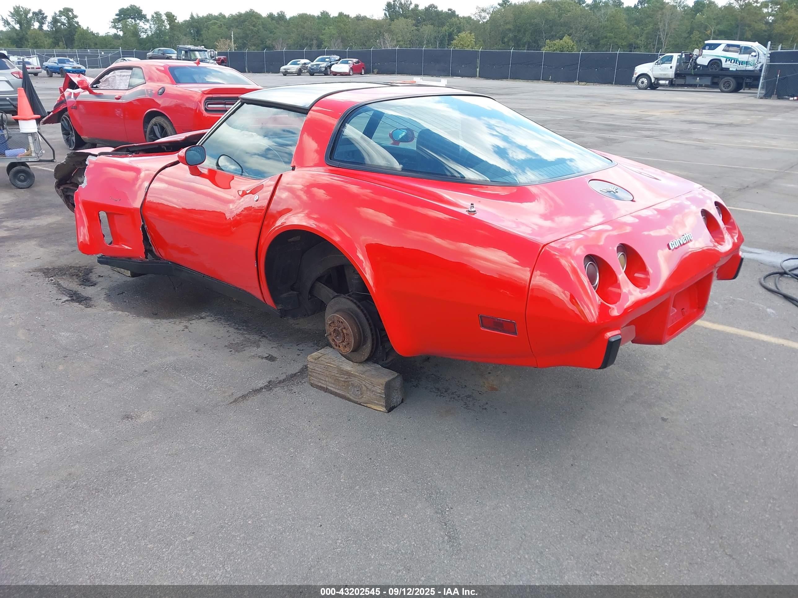 1979 Chev Corvette   Красный vin: 1Z8789S429521    