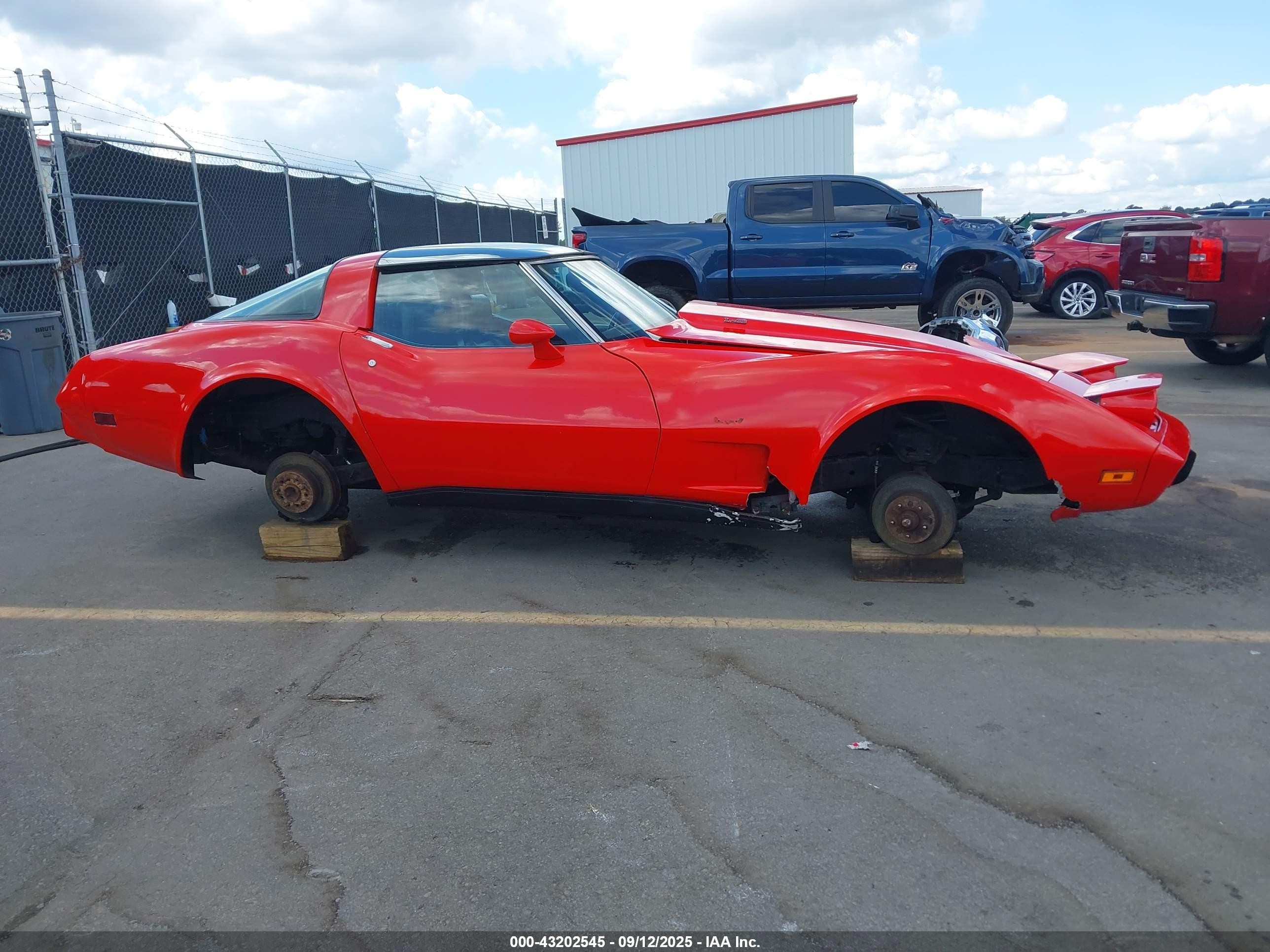 1979 Chev Corvette   Красный vin: 1Z8789S429521    