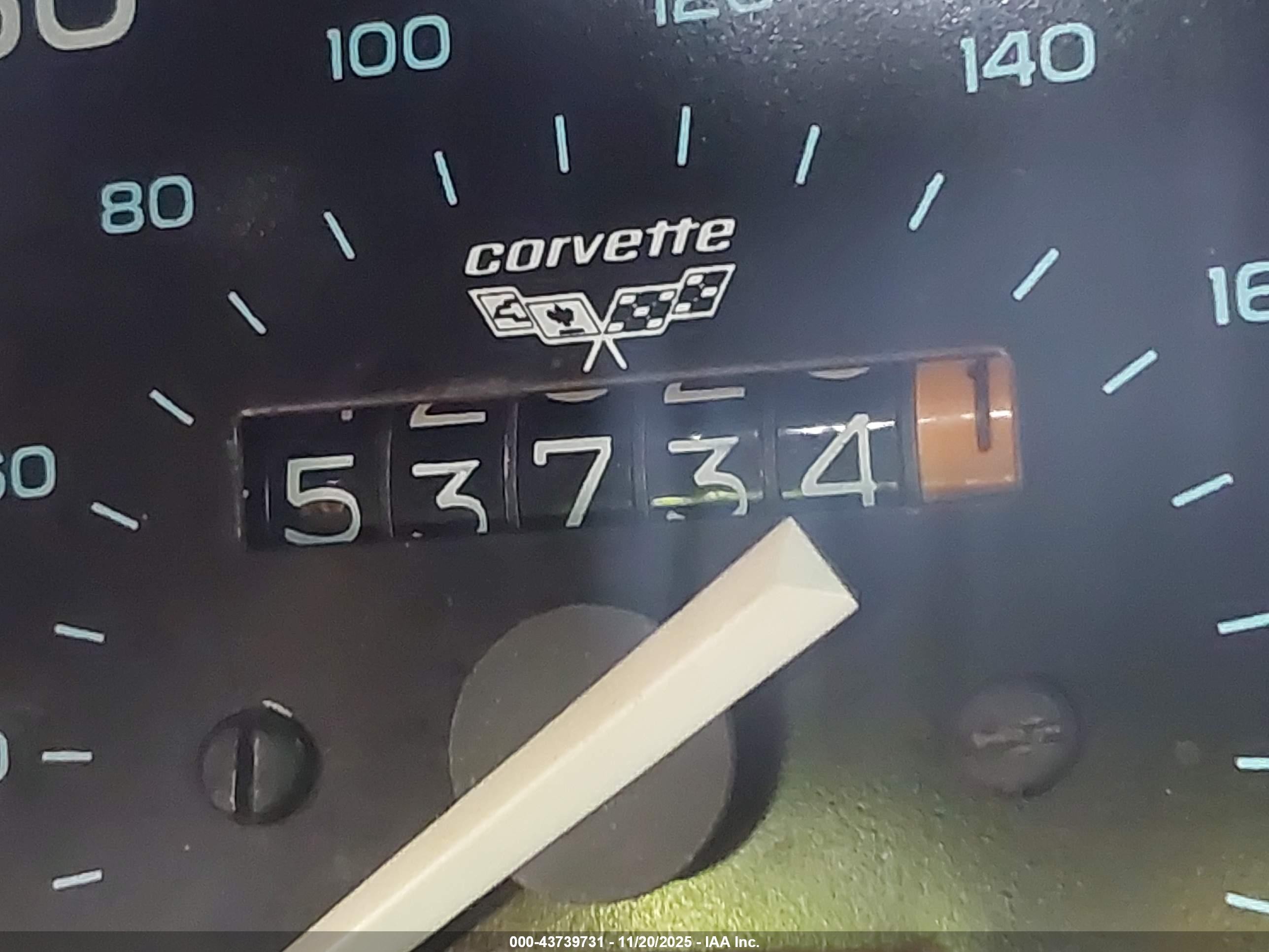 1980 Chevrolet Corvette   Красный vin: 1Z878AS402075    