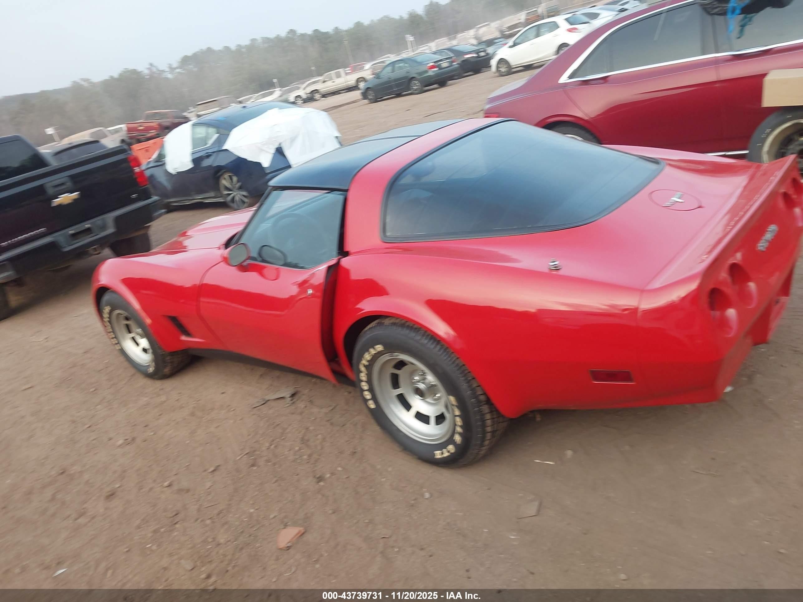 1980 Chevrolet Corvette   Красный vin: 1Z878AS402075    