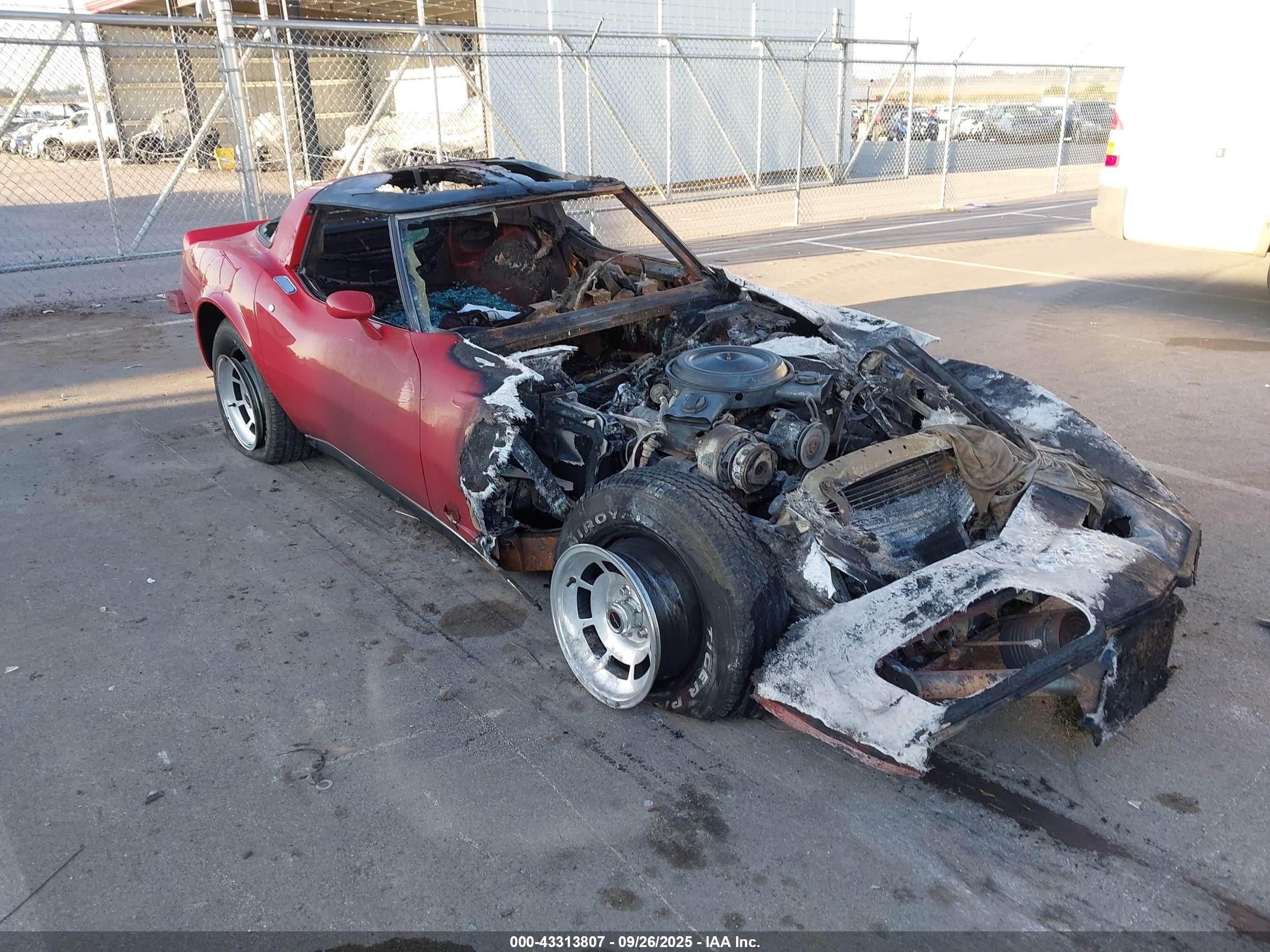 1980 Chev Corvette   Красный vin: 1Z878AS437708    