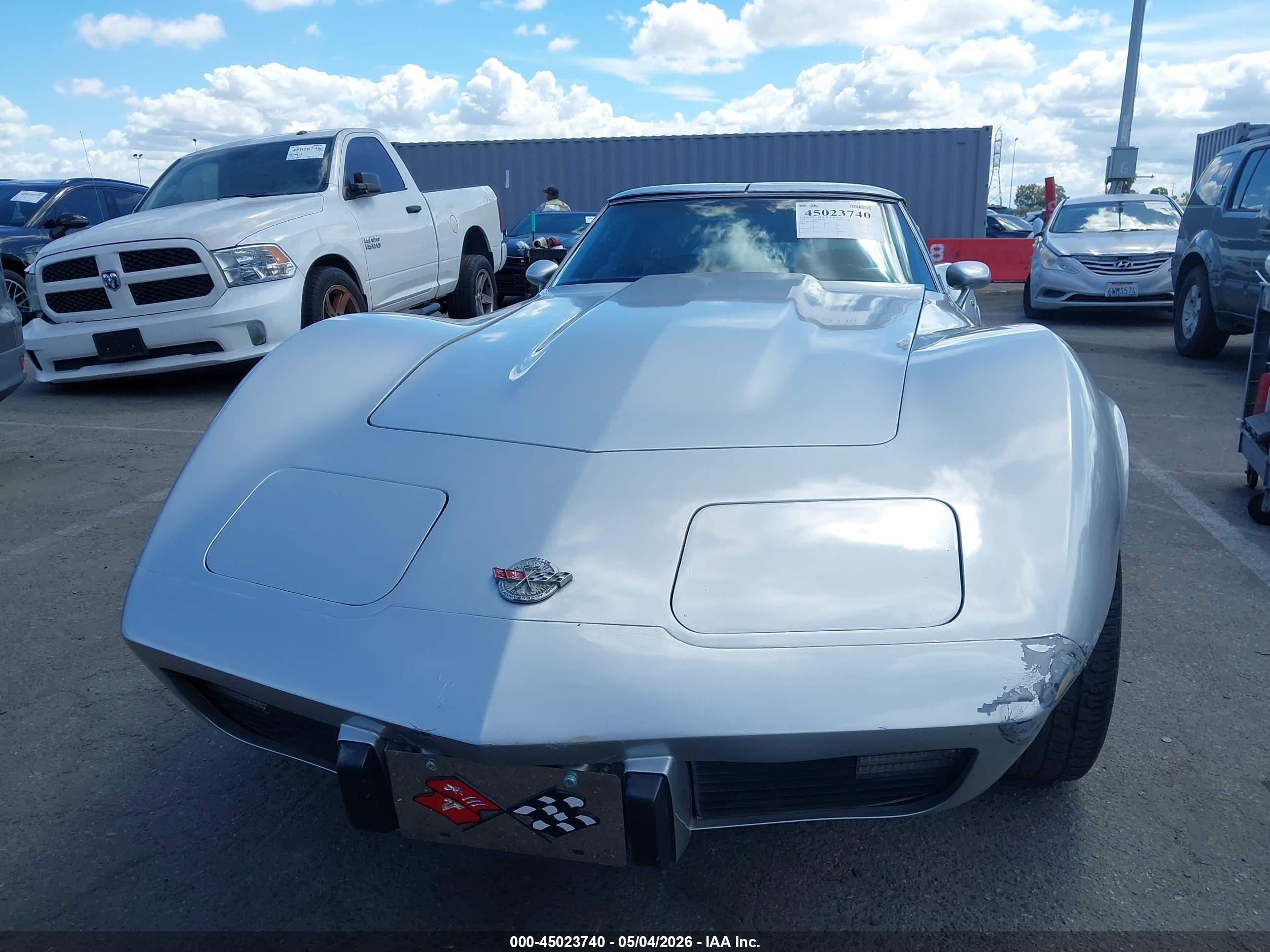 1978 Chevrolet Corvette   Серебряный vin: 1Z87L8S424981    
