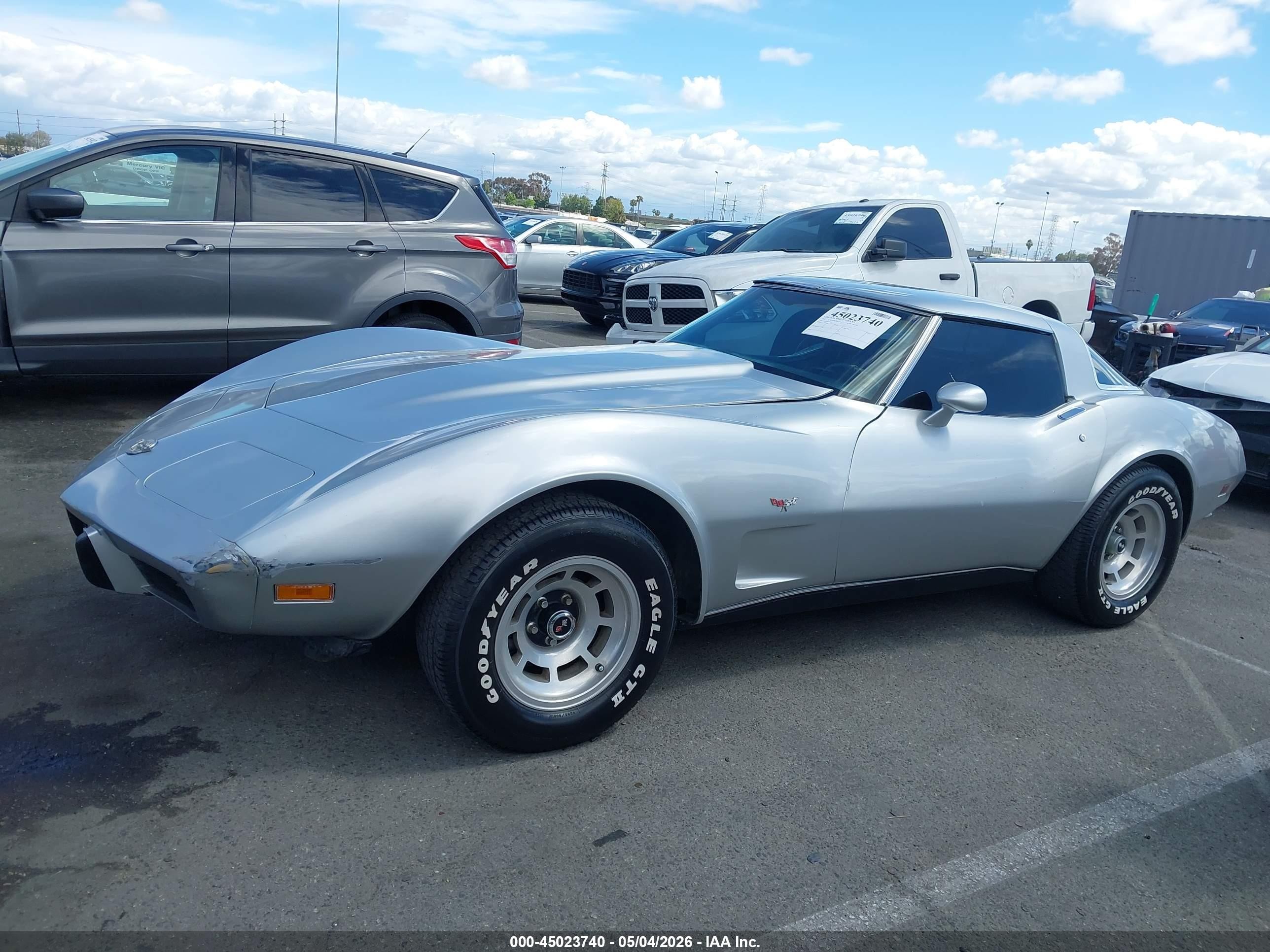 1978 Chevrolet Corvette   Серебряный vin: 1Z87L8S424981    