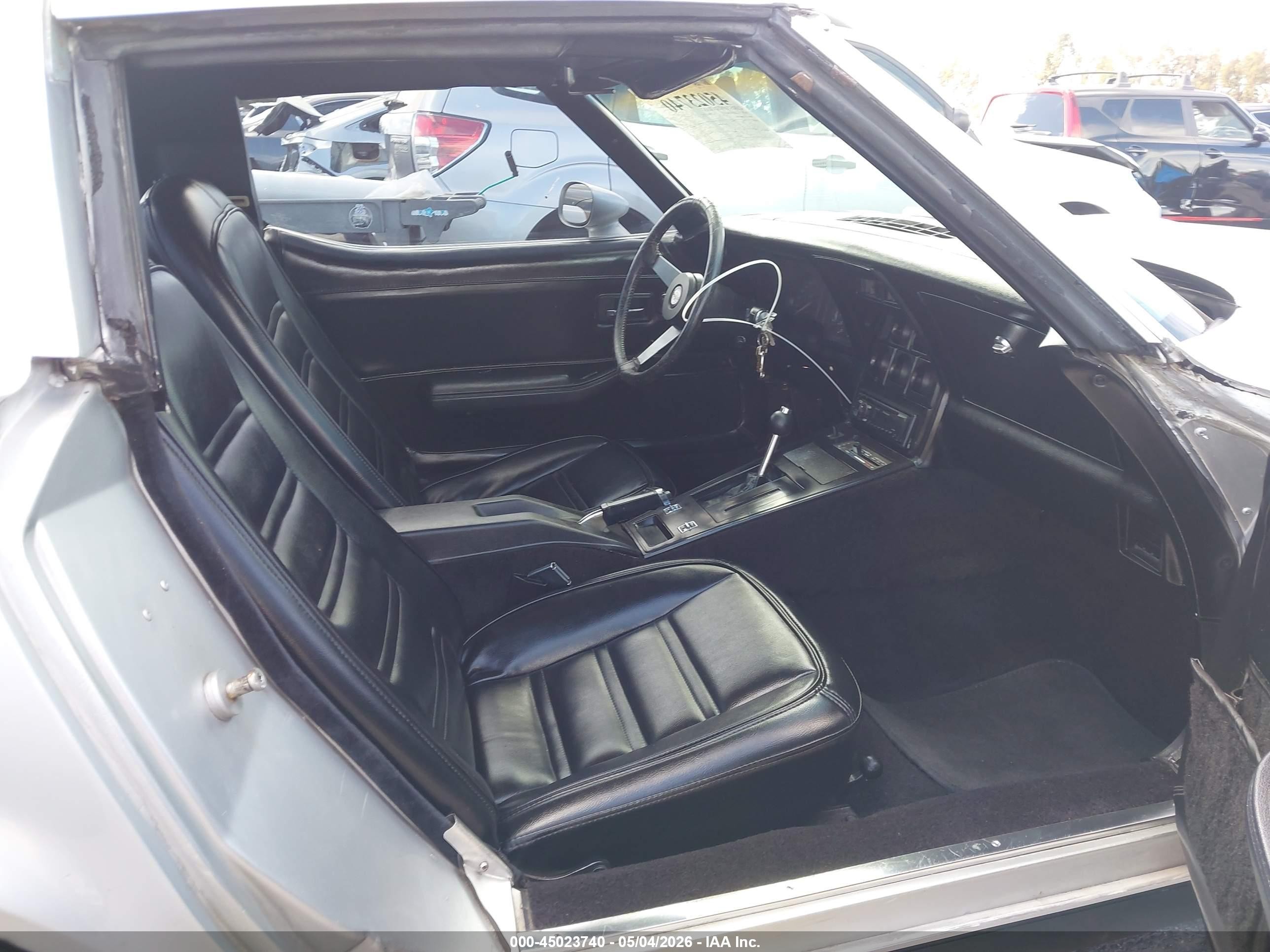 1978 Chevrolet Corvette   Серебряный vin: 1Z87L8S424981    
