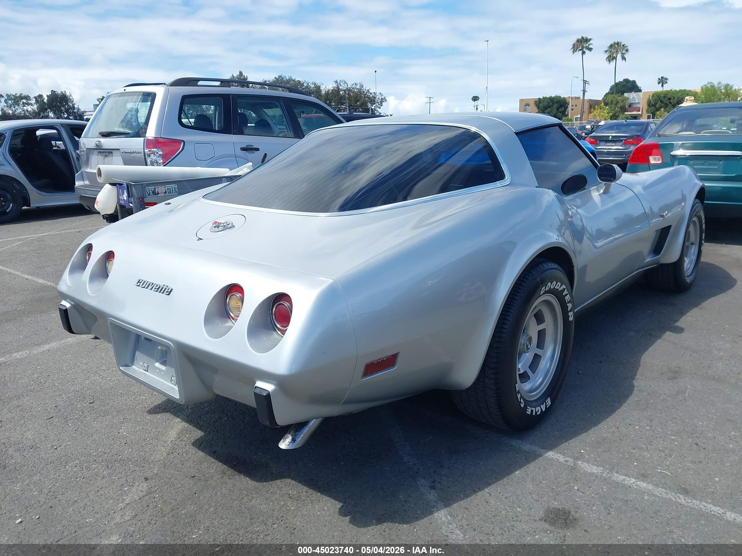 1978 Chevrolet Corvette   Серебряный vin: 1Z87L8S424981    