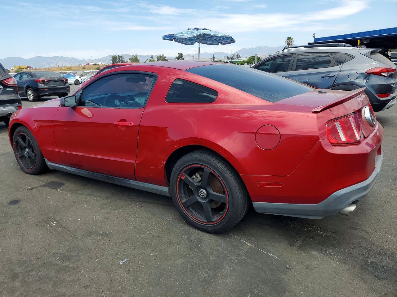2011 Ford Mustang Red vin: 1ZVBP8AM0B5120291