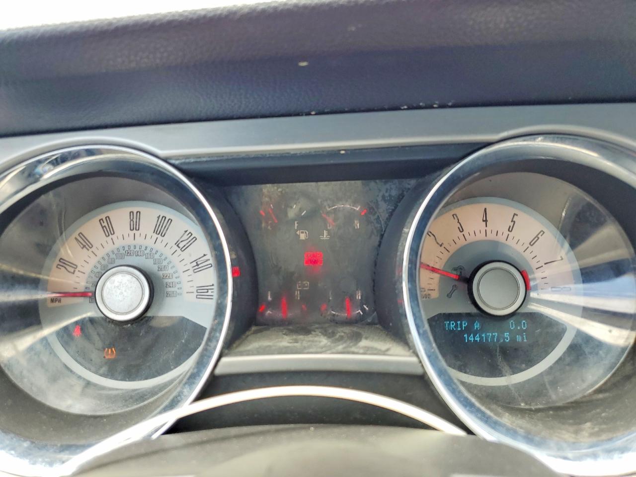 2011 Ford Mustang Red vin: 1ZVBP8AM0B5120291