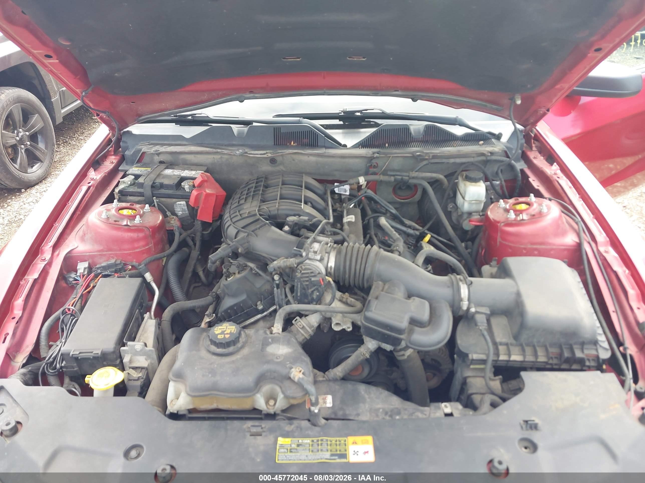 2011 Ford Mustang V6 Red vin: 1ZVBP8AM0B5128519