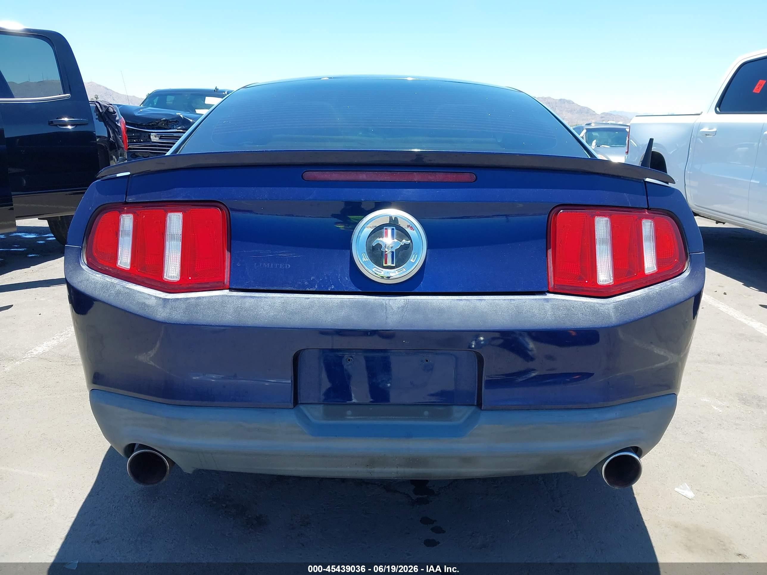 2011 Ford Mustang V6 Blue vin: 1ZVBP8AM0B5136037