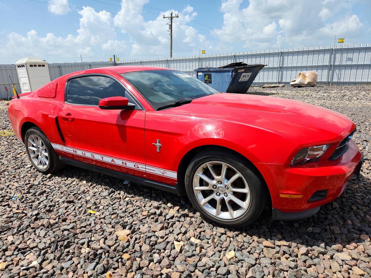 2011 Ford Mustang Red vin: 1ZVBP8AM0B5154814