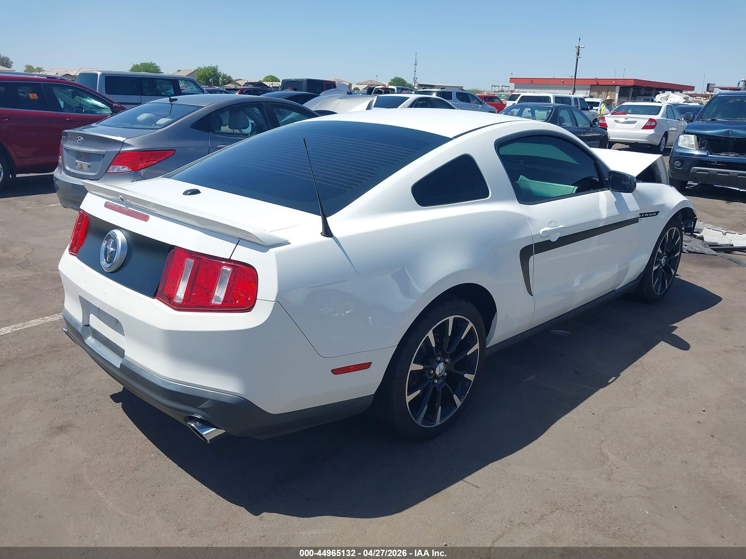 2012 Ford Mustang V6 Premium White vin: 1ZVBP8AM0C5243736