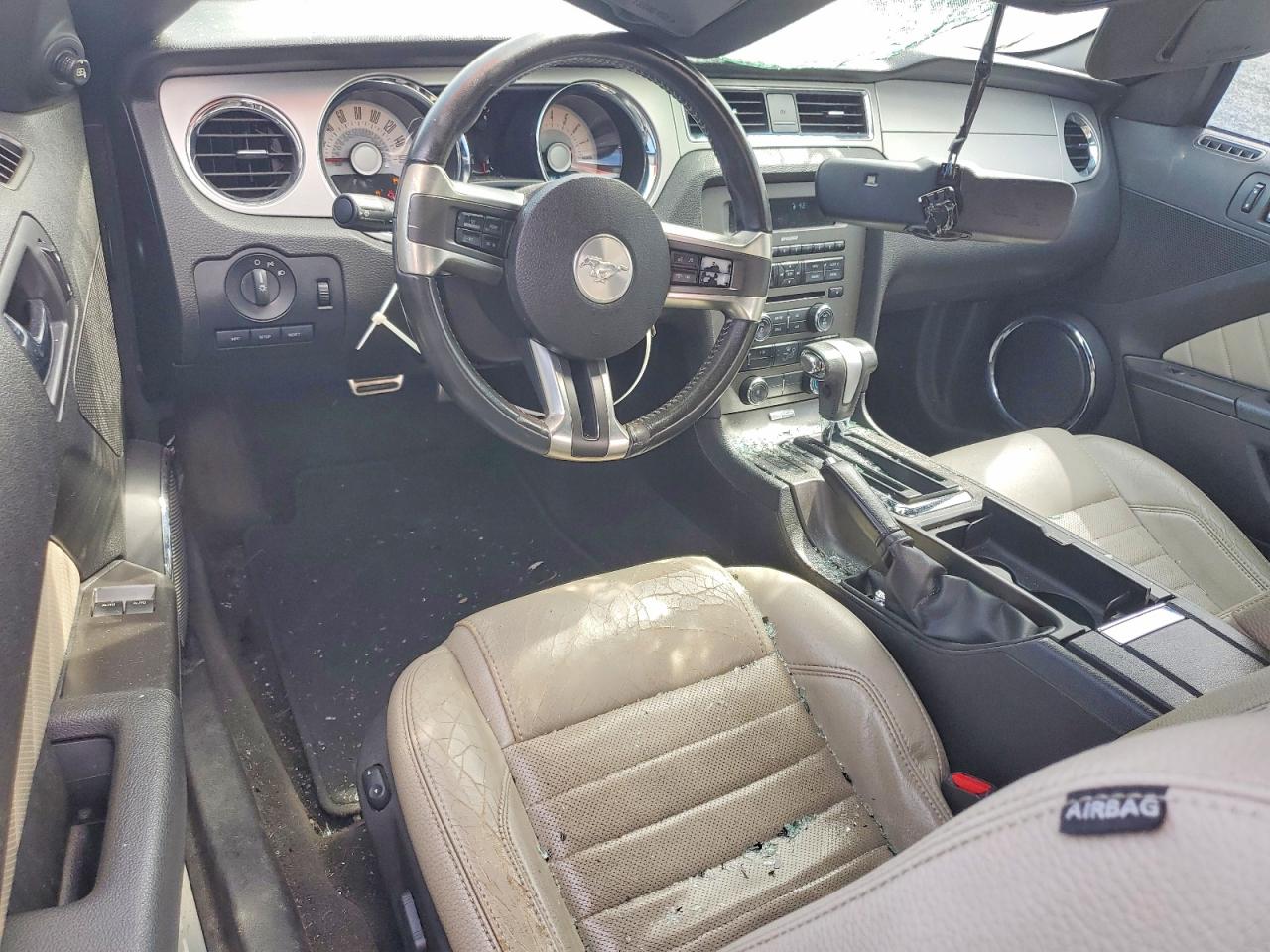 2012 Ford Mustang Белый vin: 1ZVBP8AM0C5287347