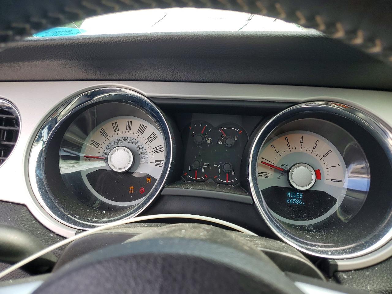 2012 Ford Mustang Белый vin: 1ZVBP8AM0C5287347
