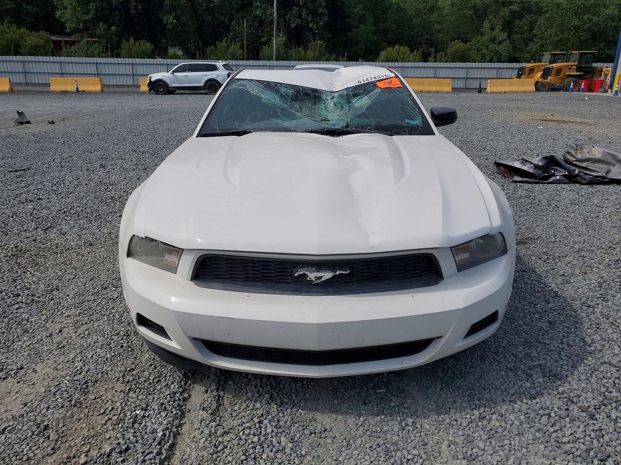 2012 Ford Mustang Белый vin: 1ZVBP8AM0C5287347