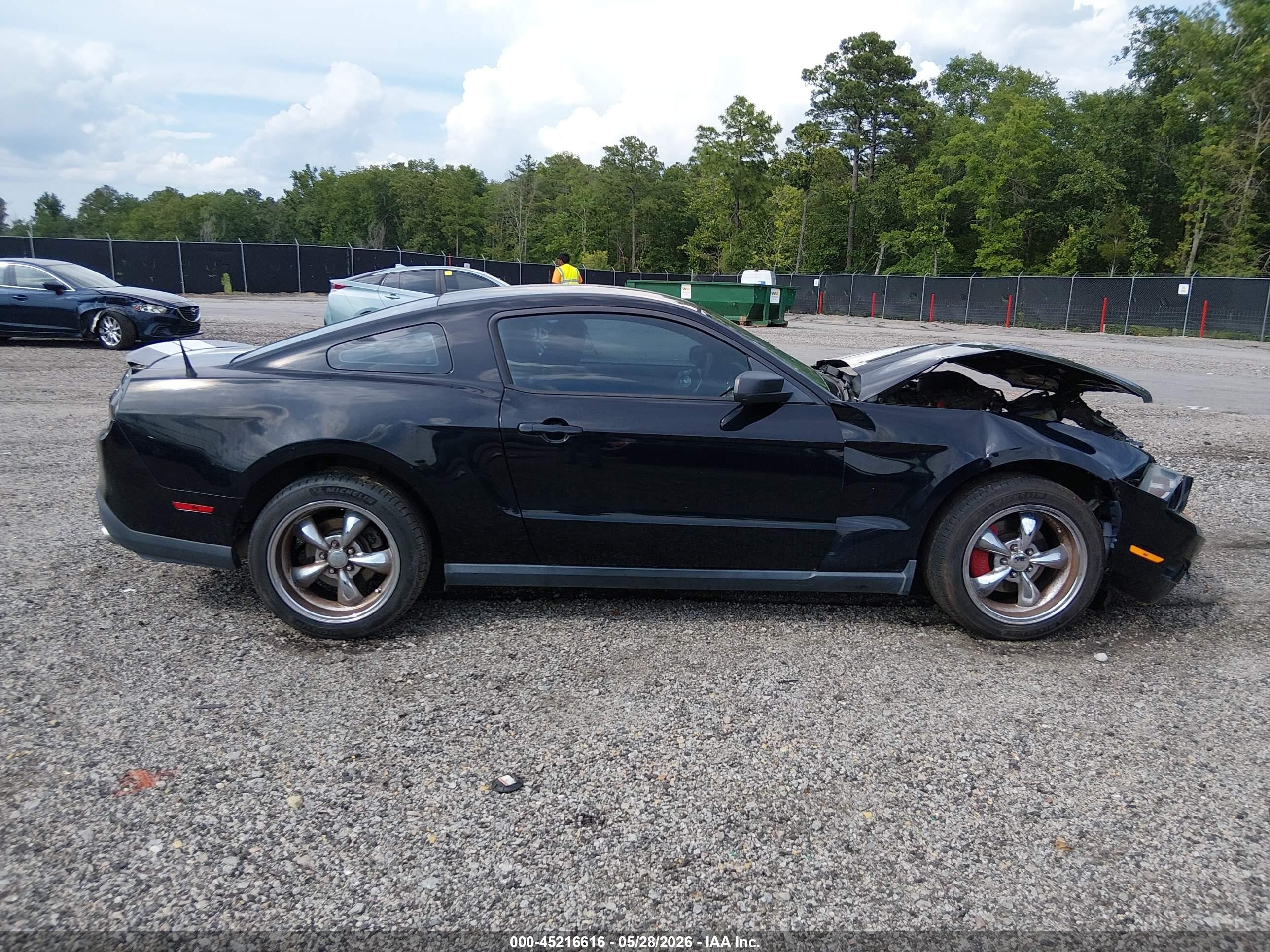 2012 Ford Mustang V6 Black vin: 1ZVBP8AM0C5288000