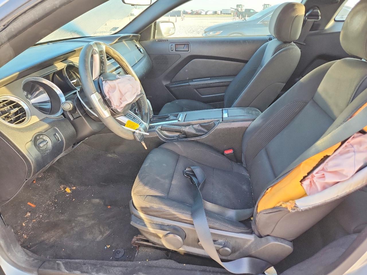 2013 Ford Mustang Silver vin: 1ZVBP8AM0D5200788