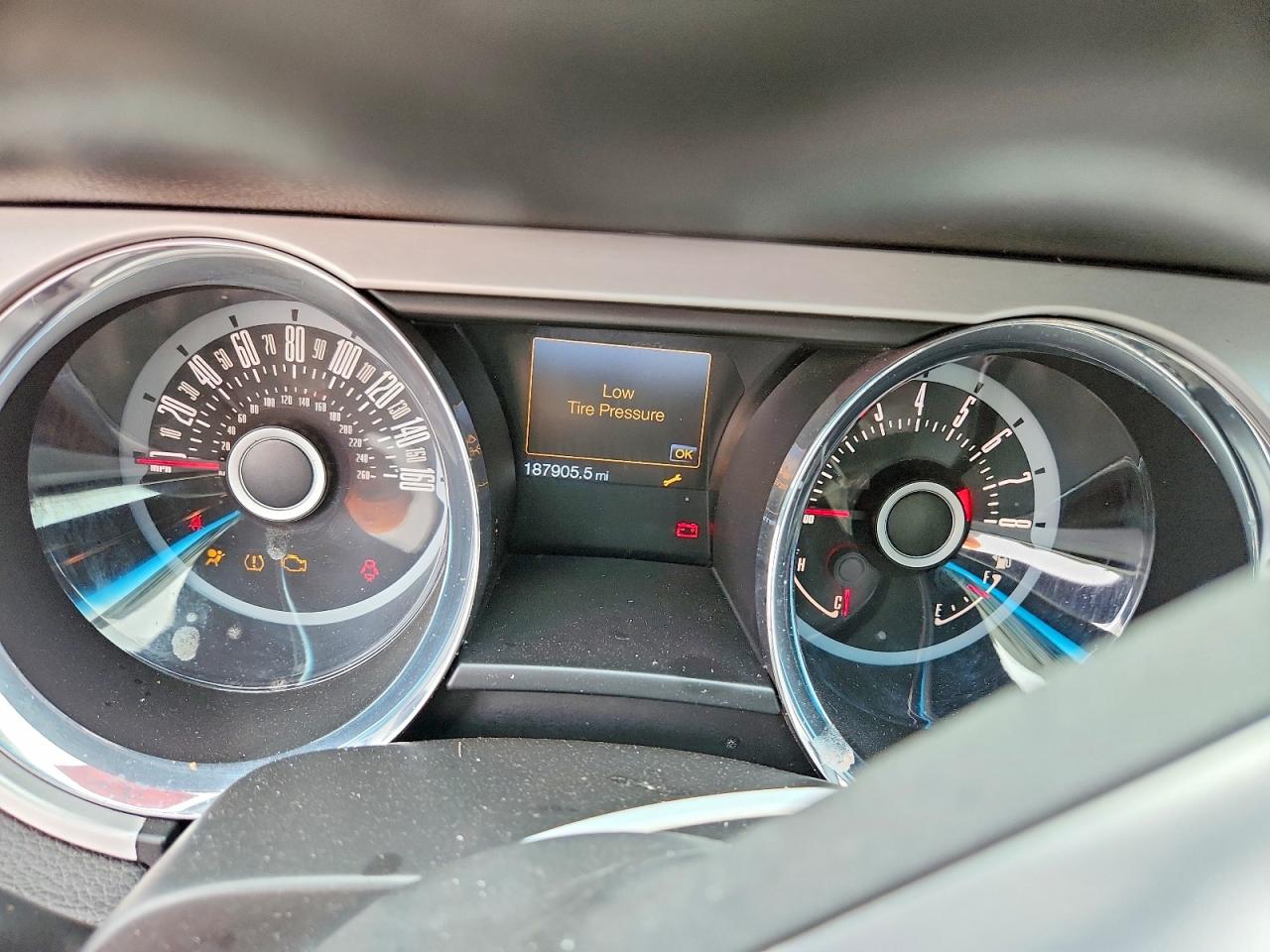 2013 Ford Mustang White vin: 1ZVBP8AM0D5249134