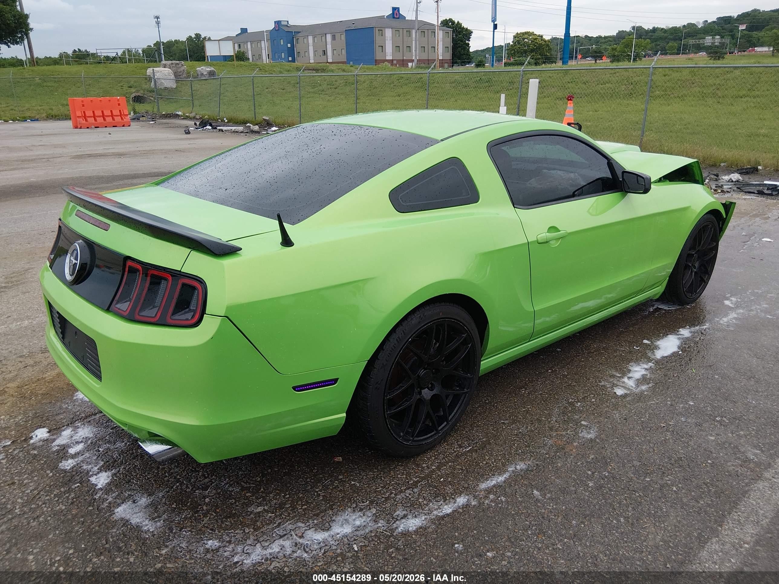 2014 Ford Mustang V6 Green vin: 1ZVBP8AM0E5224347