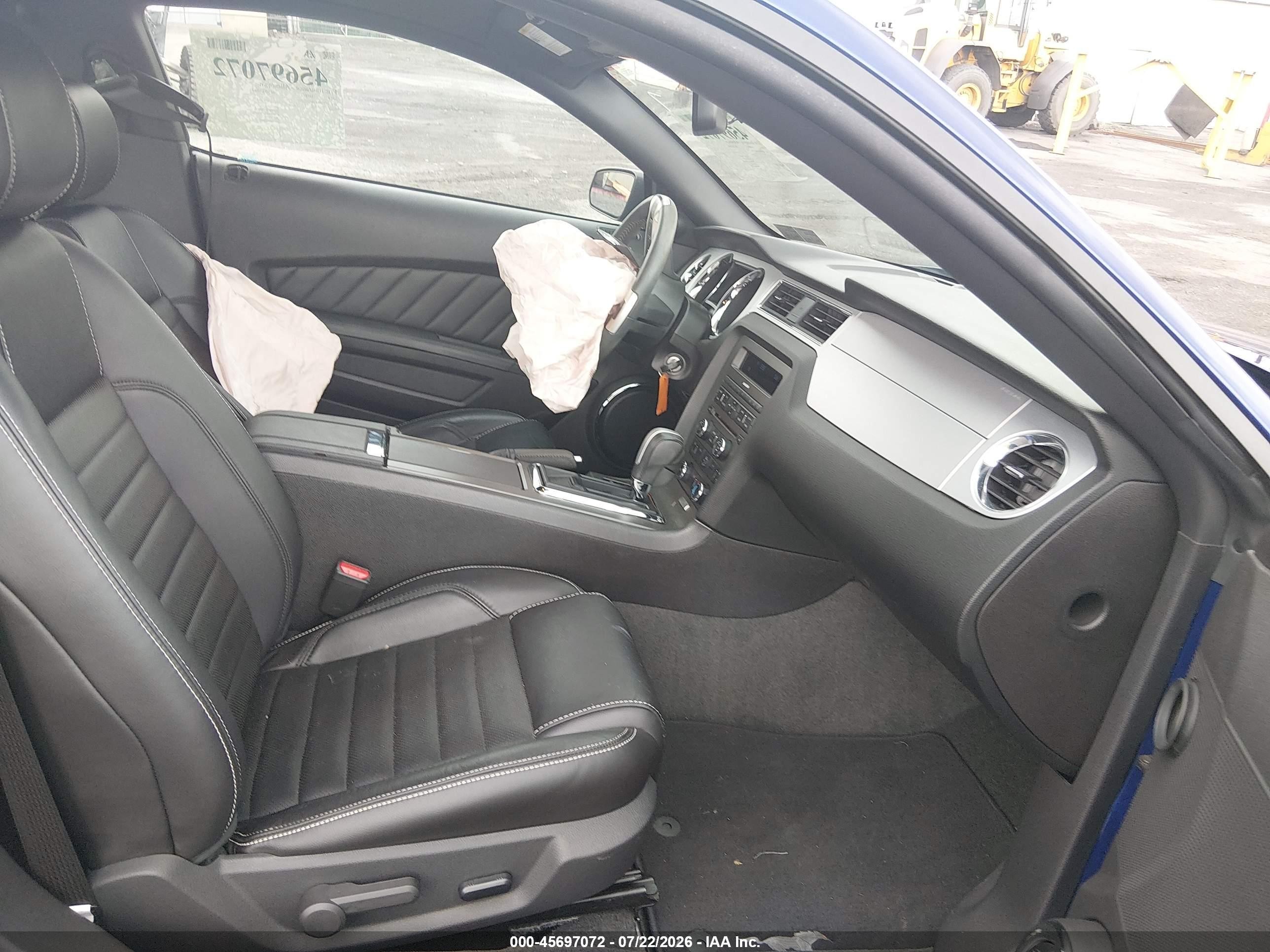 2014 Ford Mustang V6 Premium Blue vin: 1ZVBP8AM0E5237051