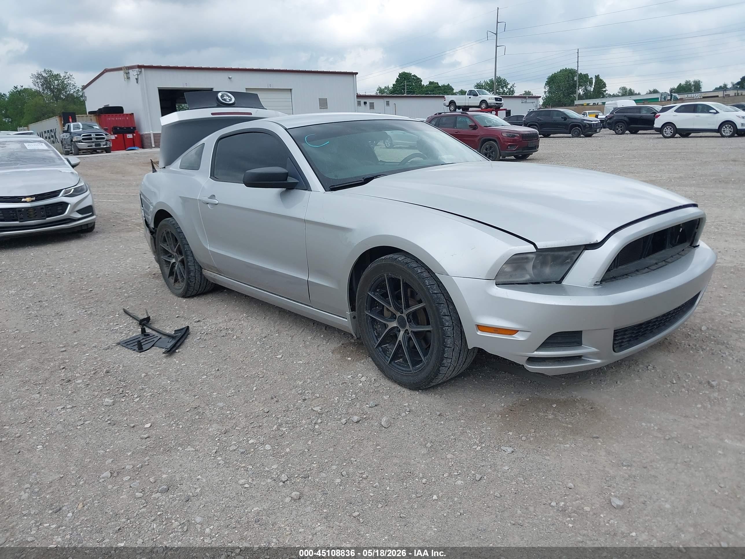 2014 Ford Mustang V6 Silver vin: 1ZVBP8AM0E5239866