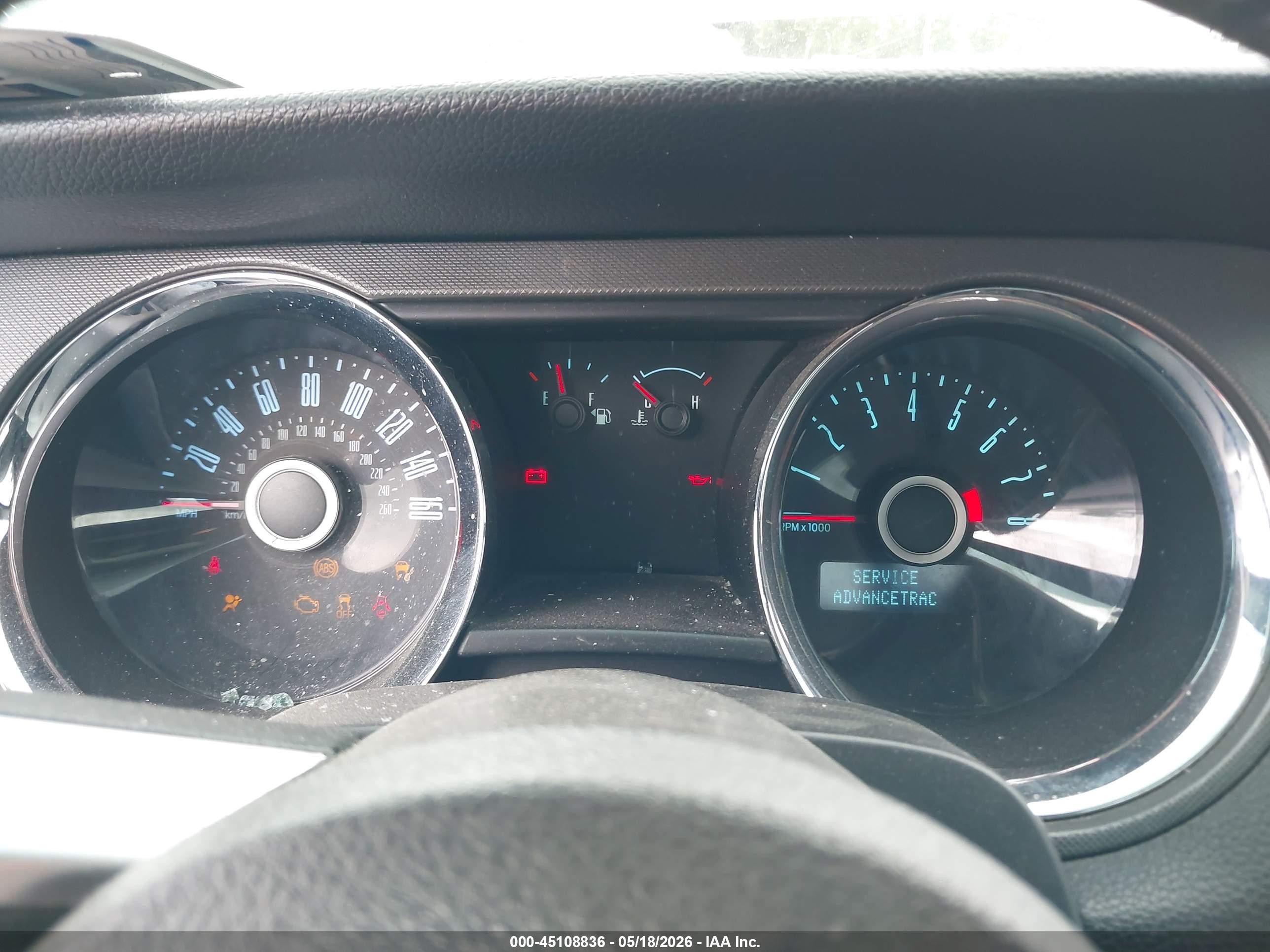 2014 Ford Mustang V6 Серебряный vin: 1ZVBP8AM0E5239866
