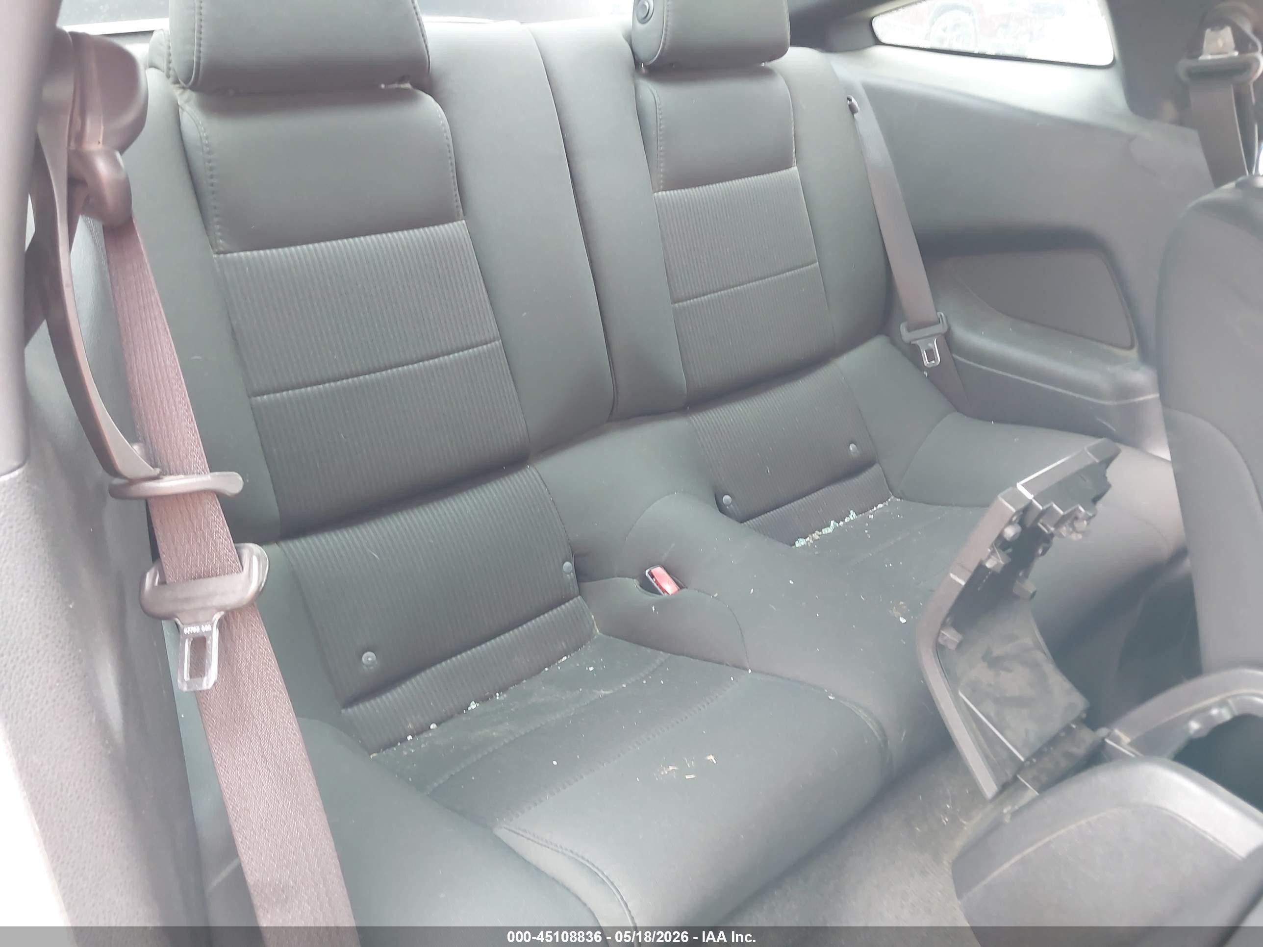 2014 Ford Mustang V6 Серебряный vin: 1ZVBP8AM0E5239866