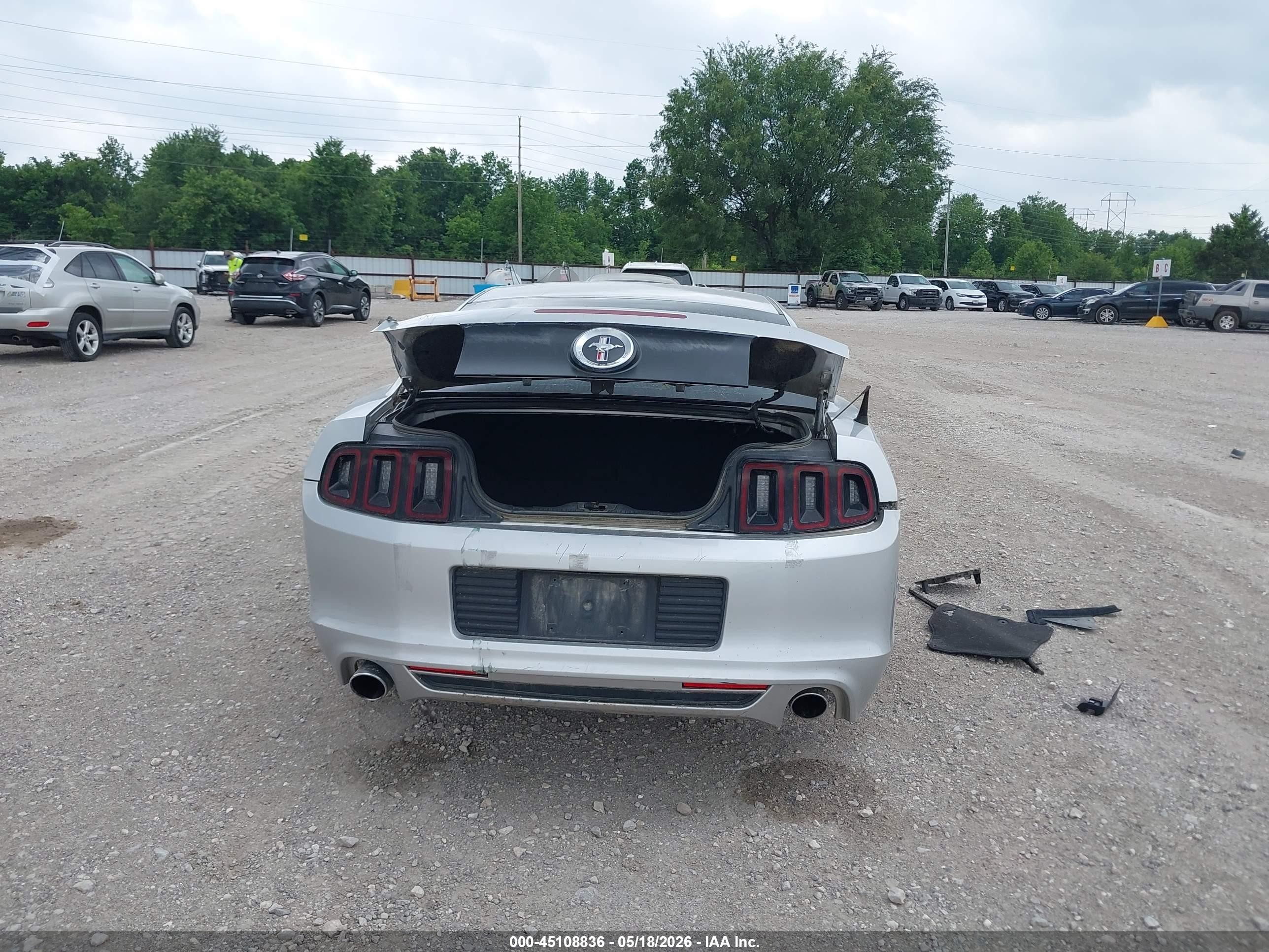 2014 Ford Mustang V6 Серебряный vin: 1ZVBP8AM0E5239866