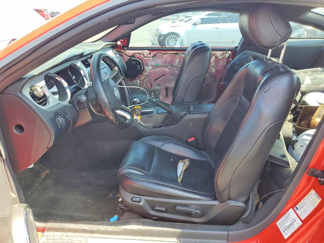 2014 Ford Mustang Red vin: 1ZVBP8AM0E5244906