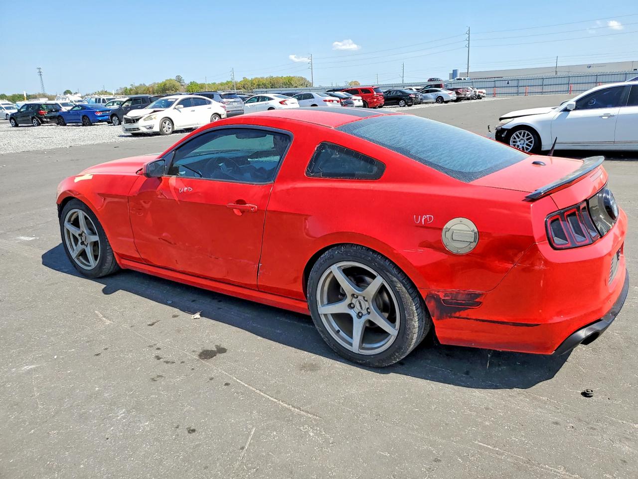 2014 Ford Mustang Red vin: 1ZVBP8AM0E5244906