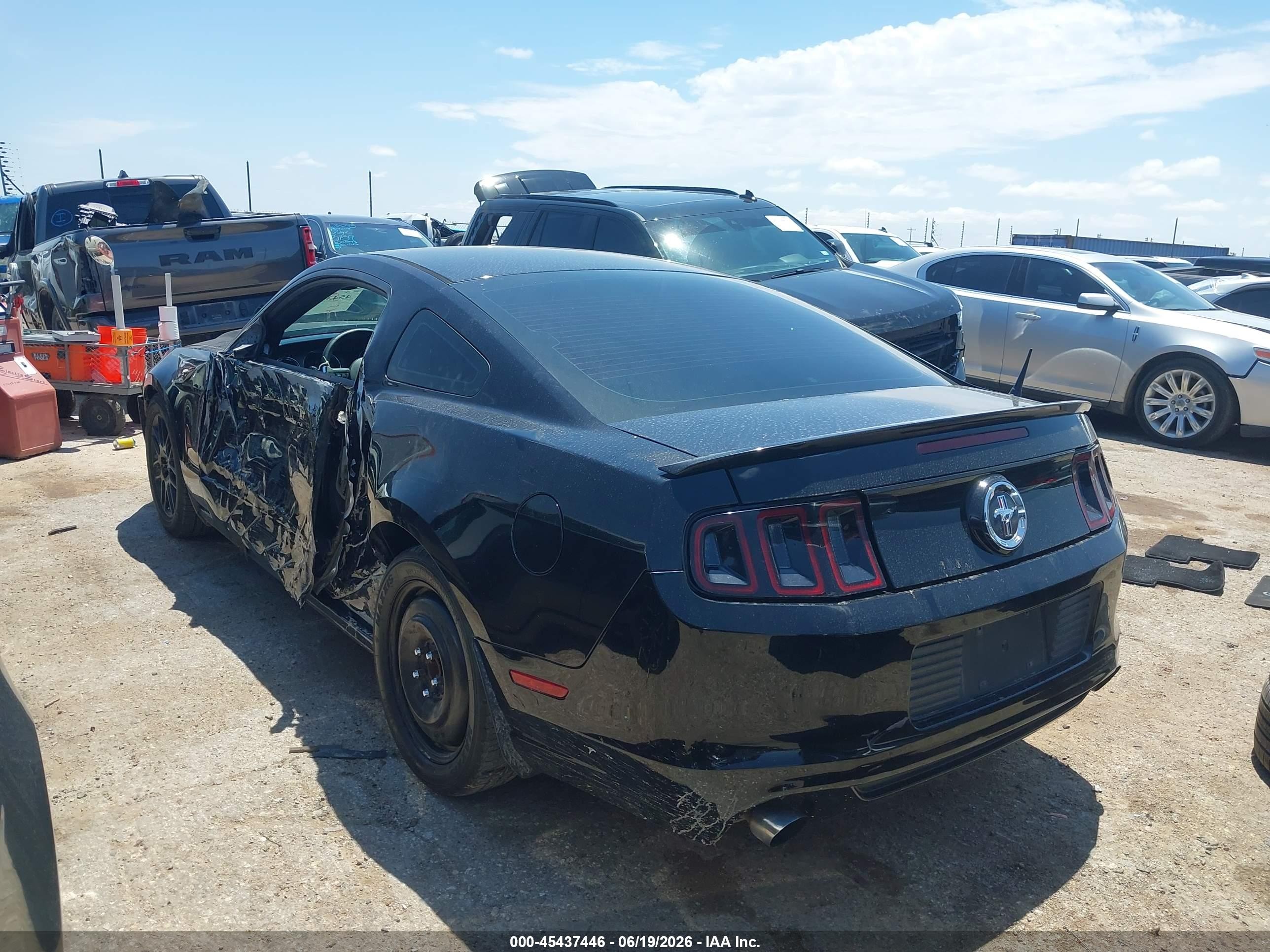 2014 Ford Mustang V6/v6 Premium Black vin: 1ZVBP8AM0E5266274