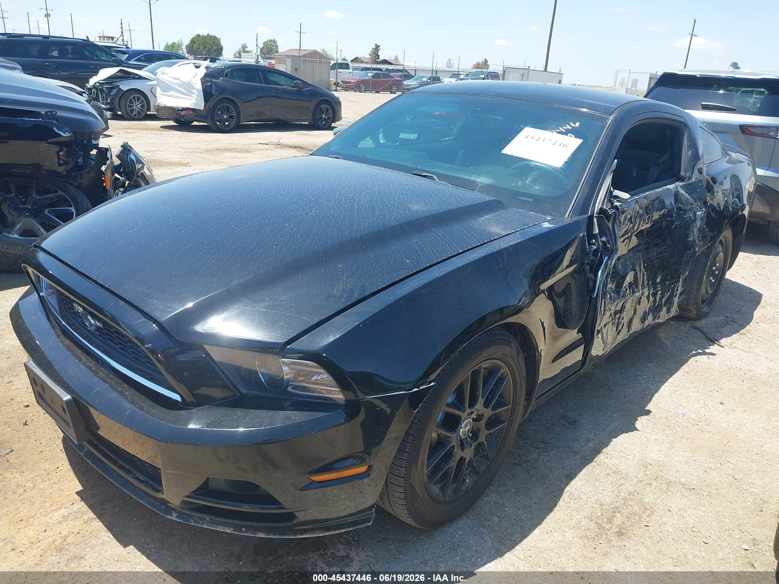 2014 Ford Mustang V6/v6 Premium Black vin: 1ZVBP8AM0E5266274