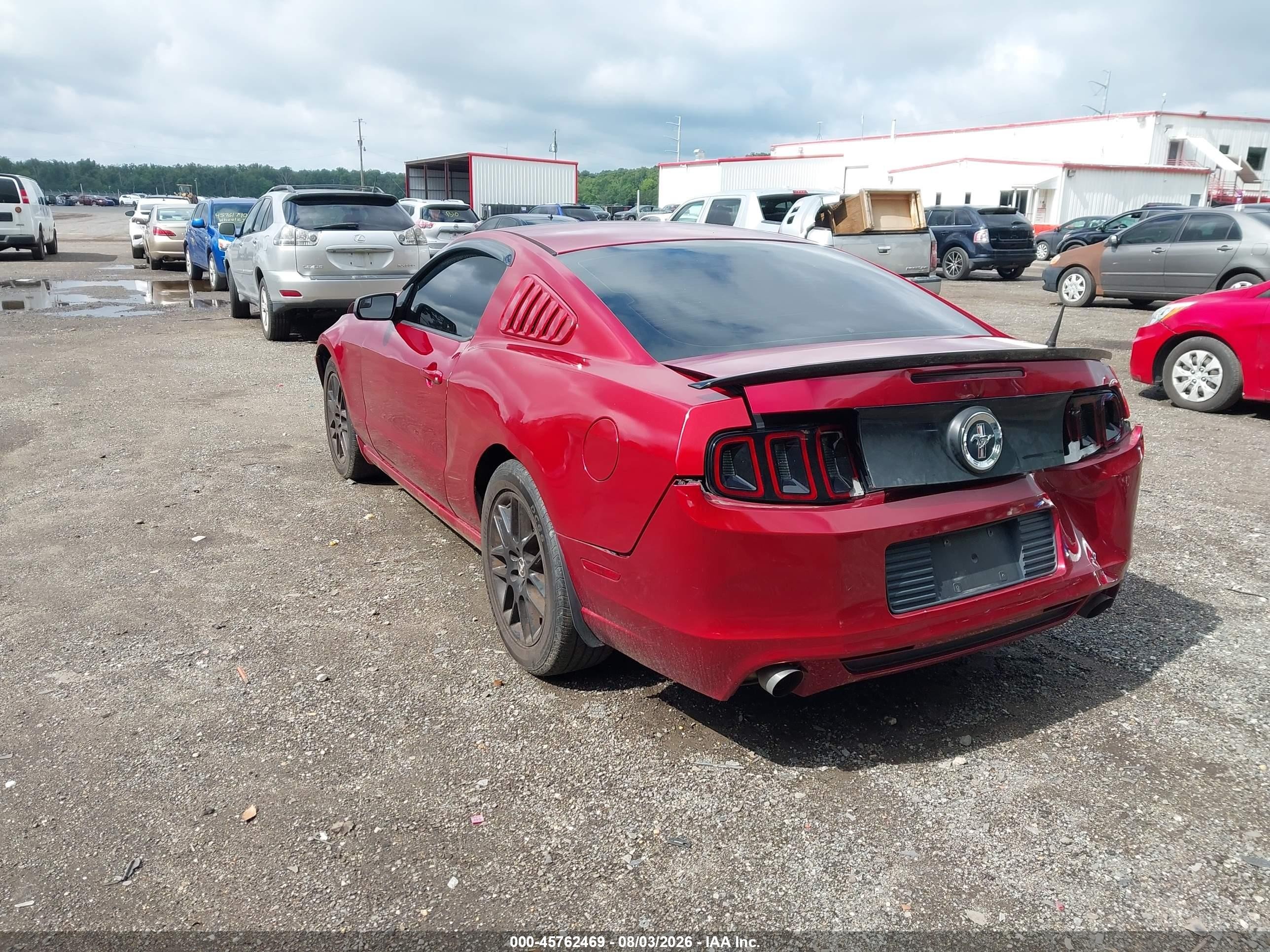 2014 Ford Mustang V6 Red vin: 1ZVBP8AM0E5267926