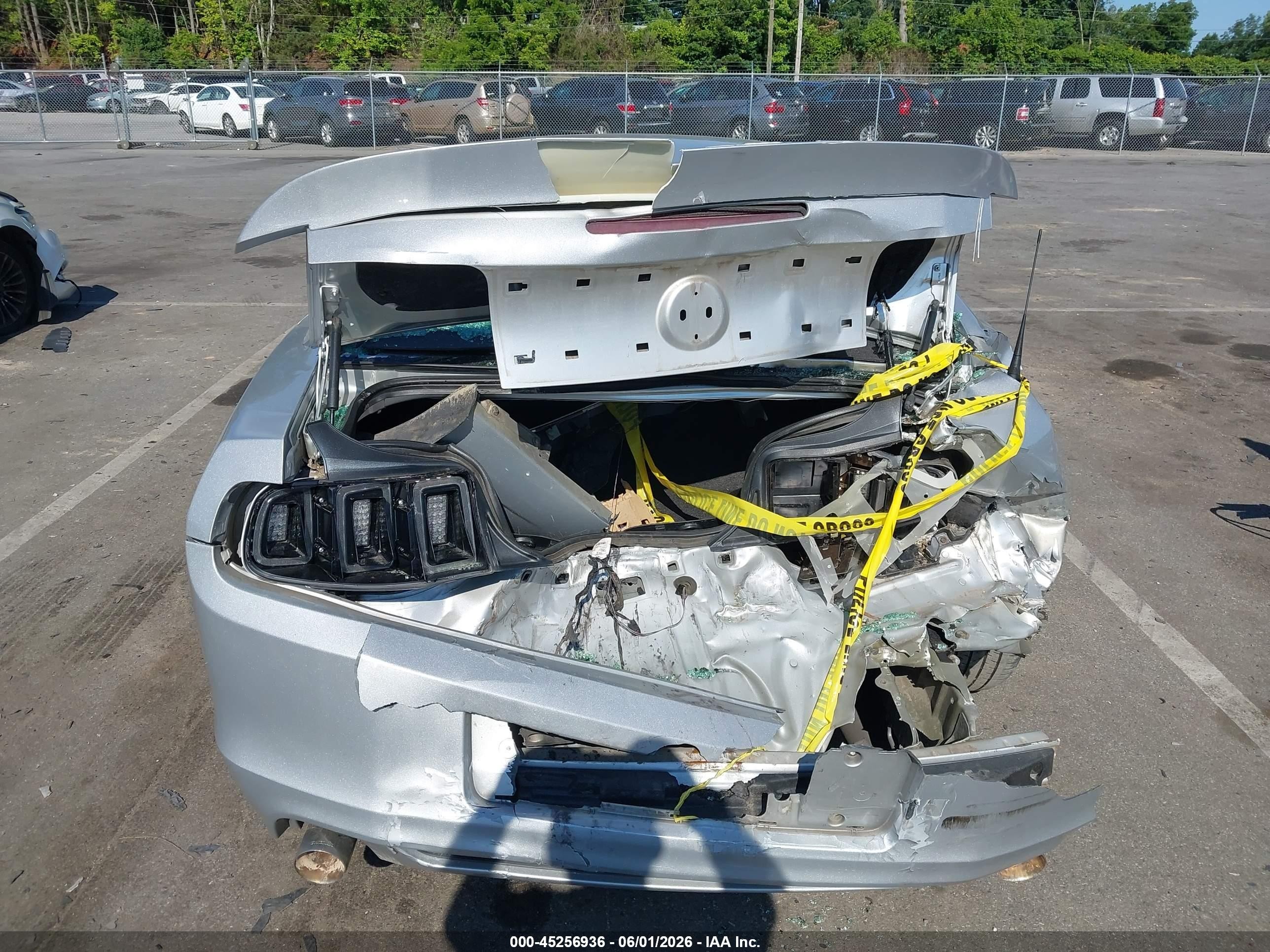 2014 Ford Mustang V6 Серебряный vin: 1ZVBP8AM0E5269417