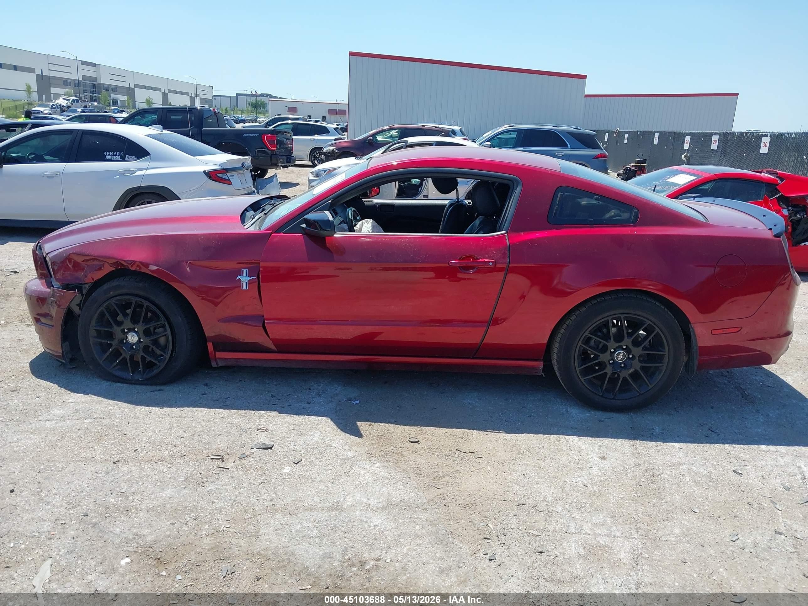 2014 Ford Mustang V6 Maroon vin: 1ZVBP8AM0E5274343