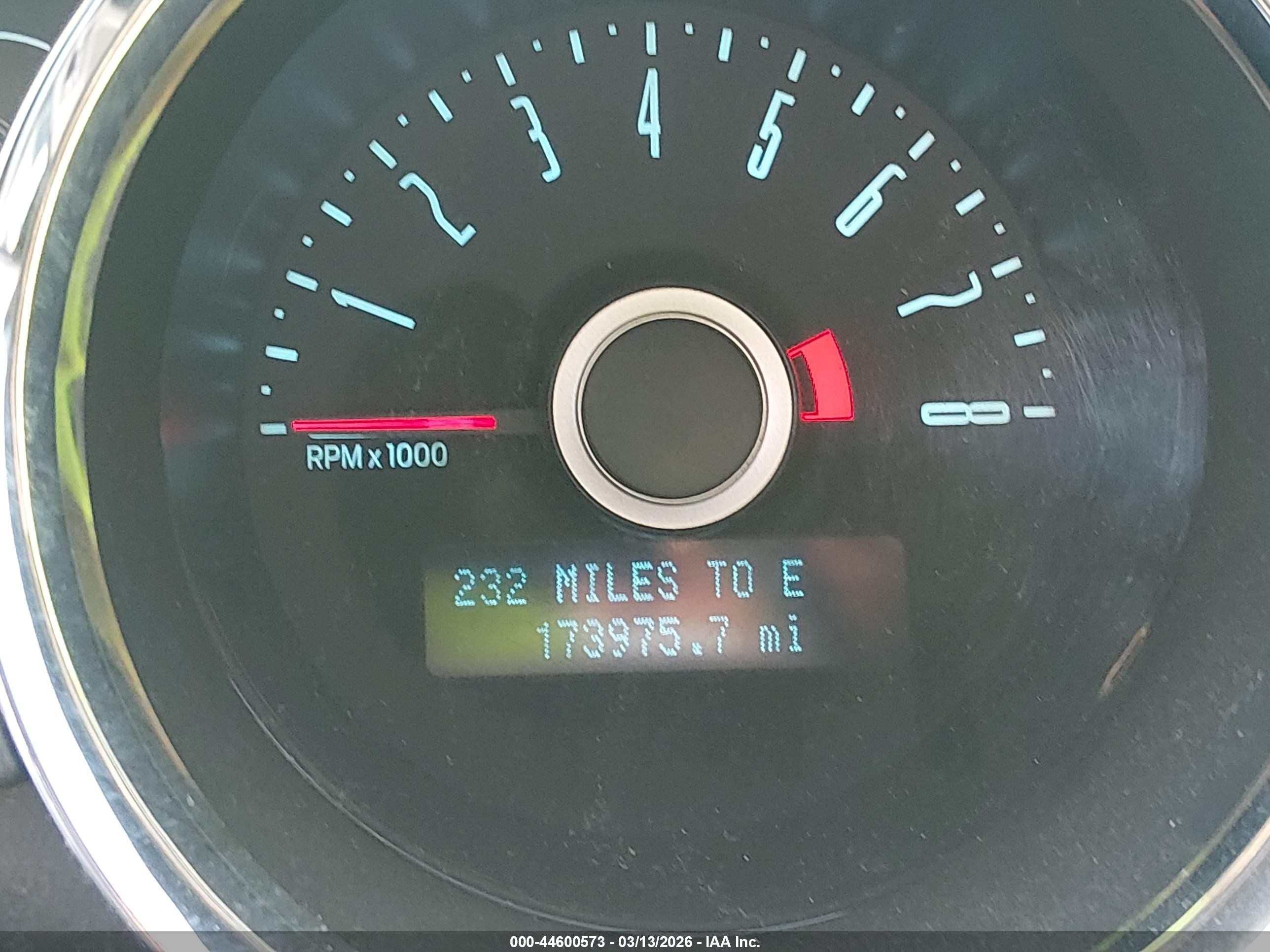 2014 Ford Mustang V6 Серебряный vin: 1ZVBP8AM0E5278120