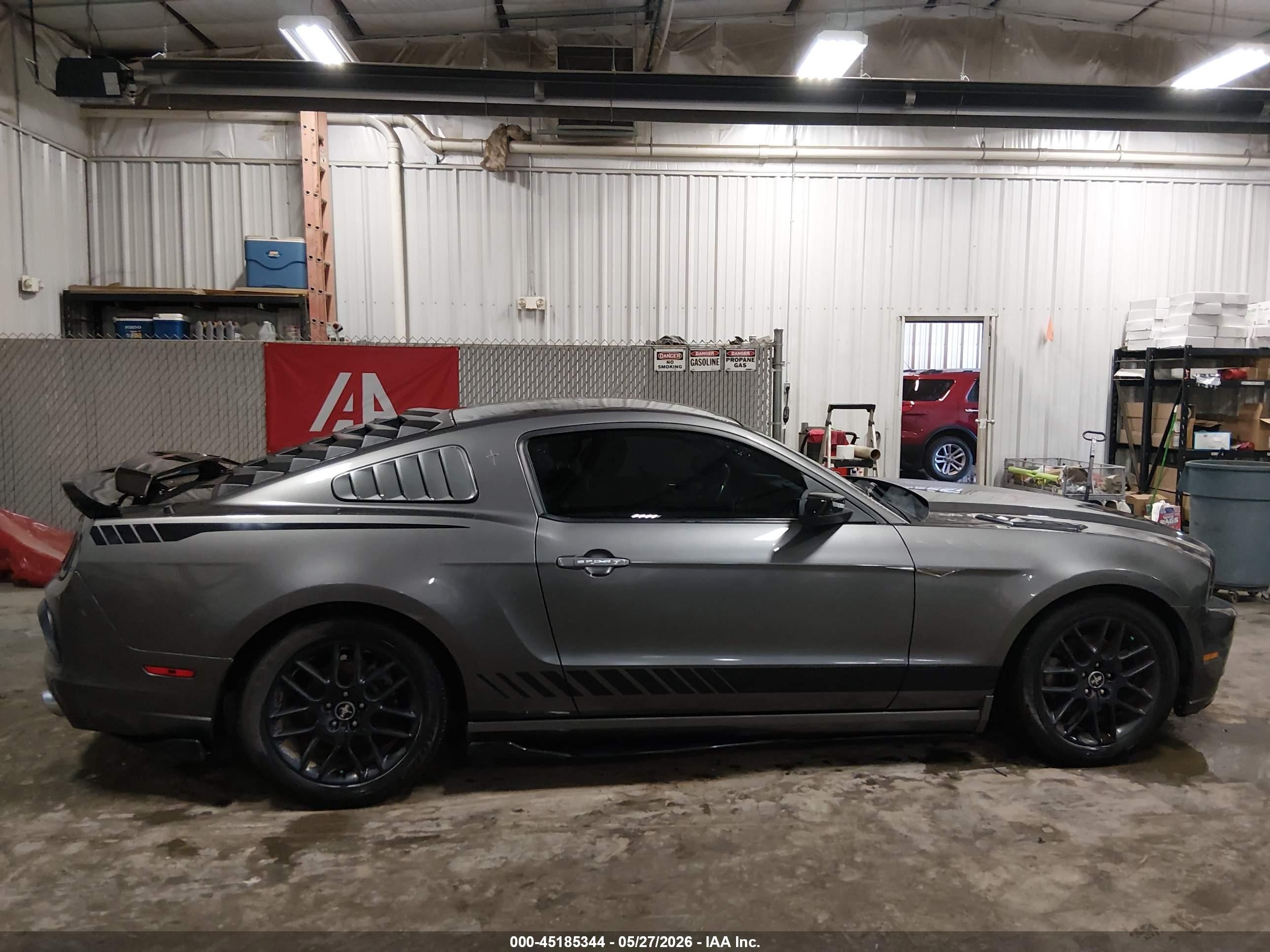 2014 Ford Mustang V6 Gray vin: 1ZVBP8AM0E5281115