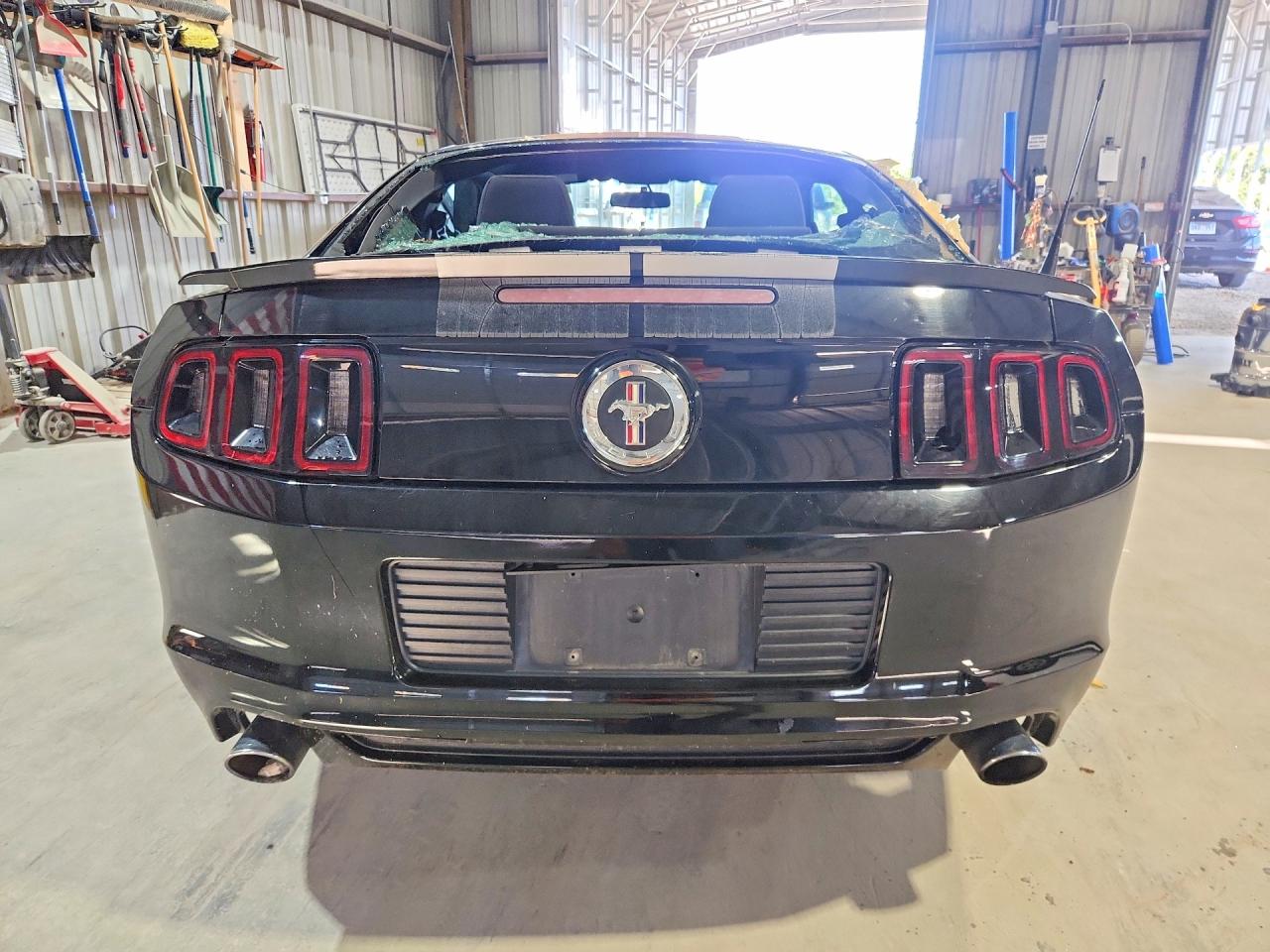 2014 Ford Mustang Black vin: 1ZVBP8AM0E5282362