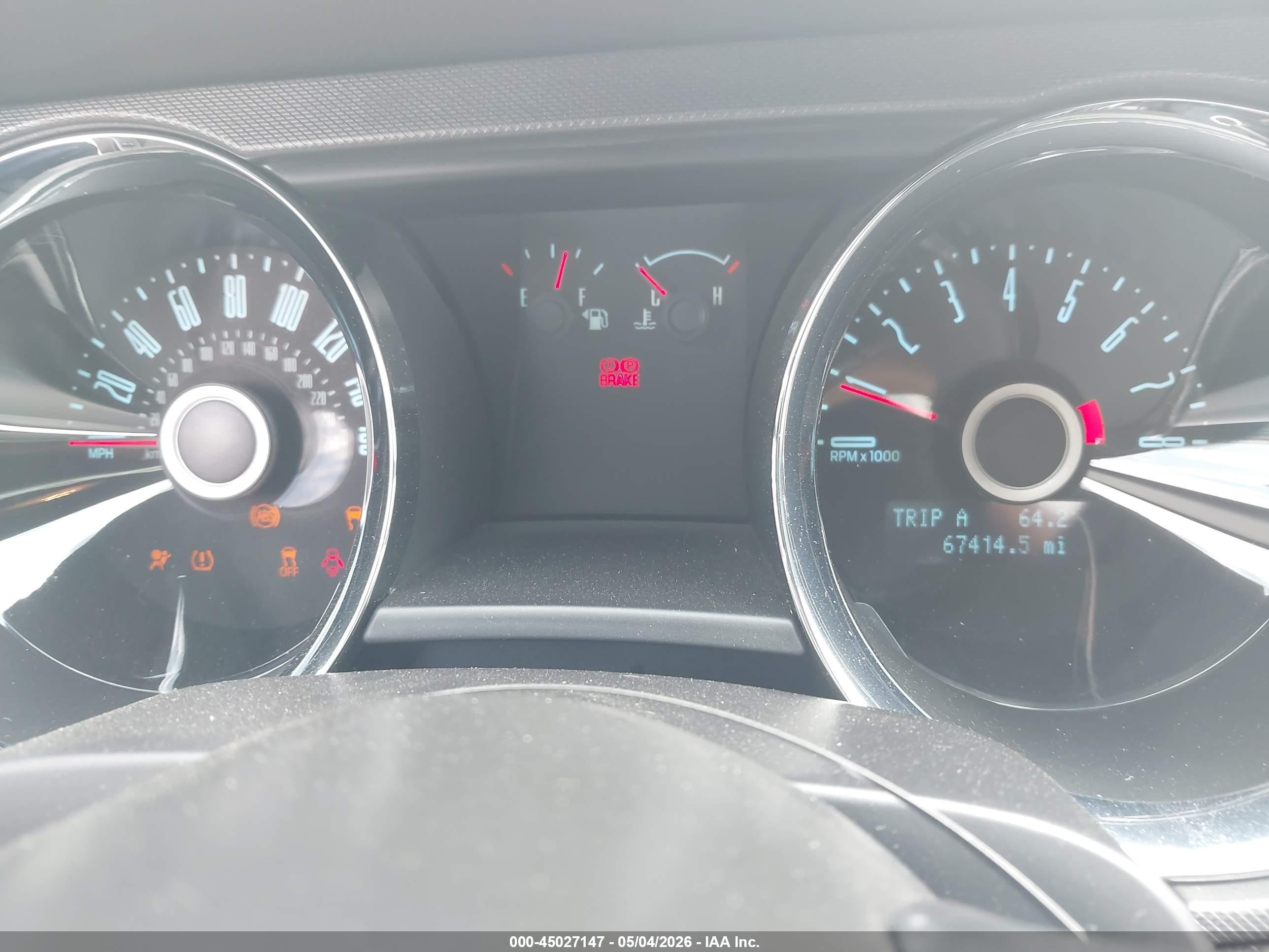 2014 Ford Mustang V6 Silver vin: 1ZVBP8AM0E5306045