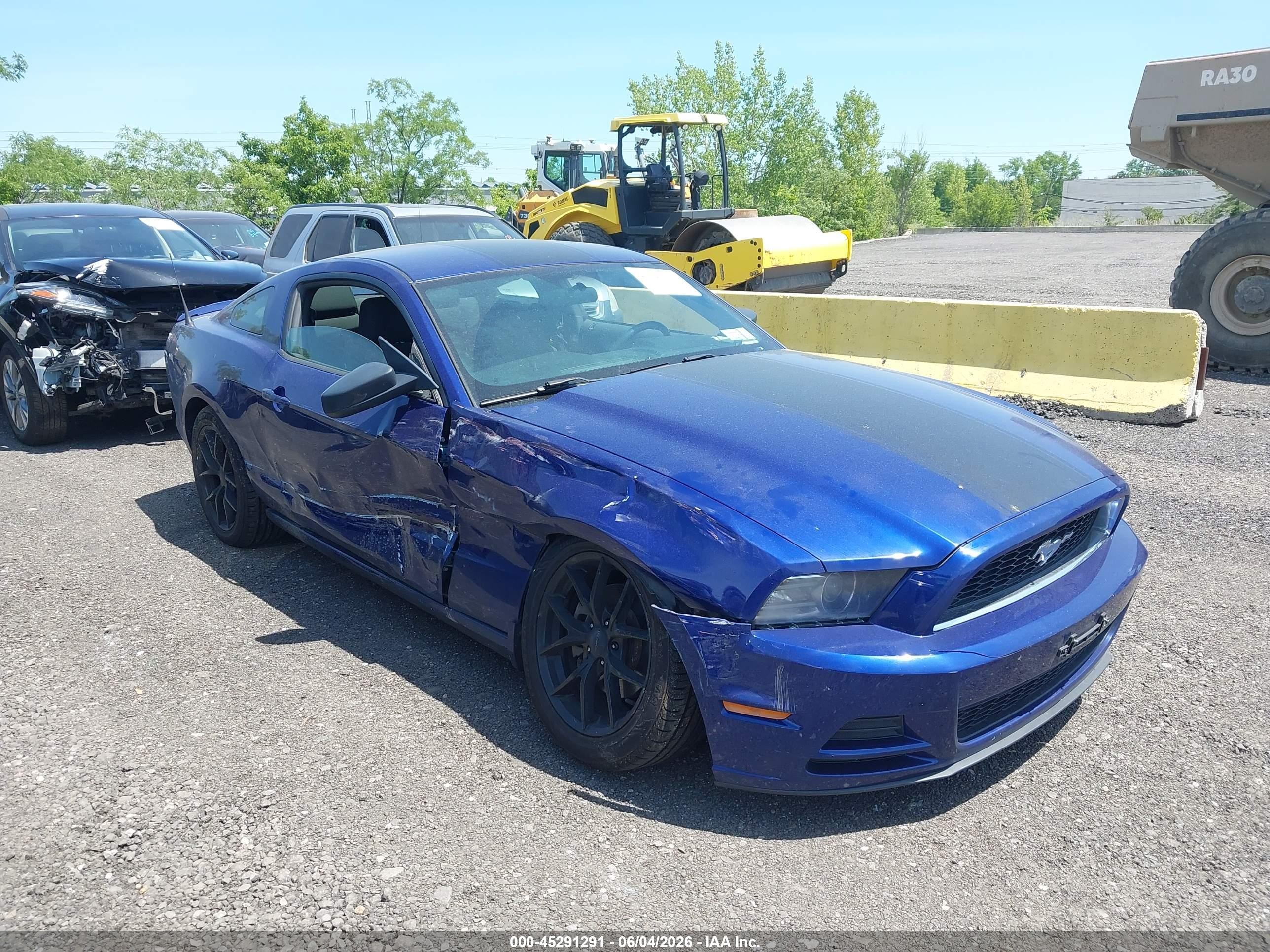 2014 Ford Mustang V6 Blue vin: 1ZVBP8AM0E5319779