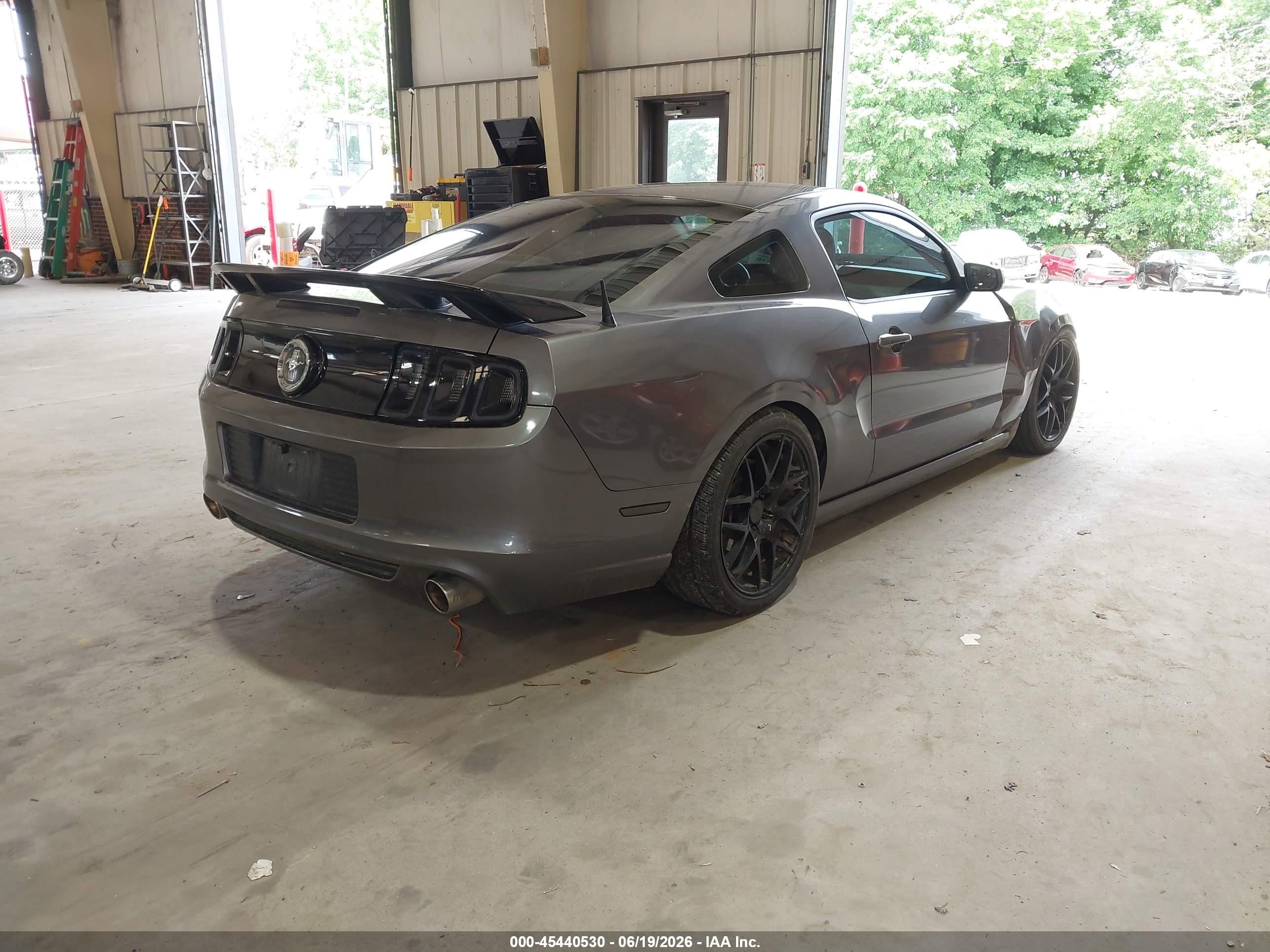 2014 Ford Mustang V6 Gray vin: 1ZVBP8AM0E5324643