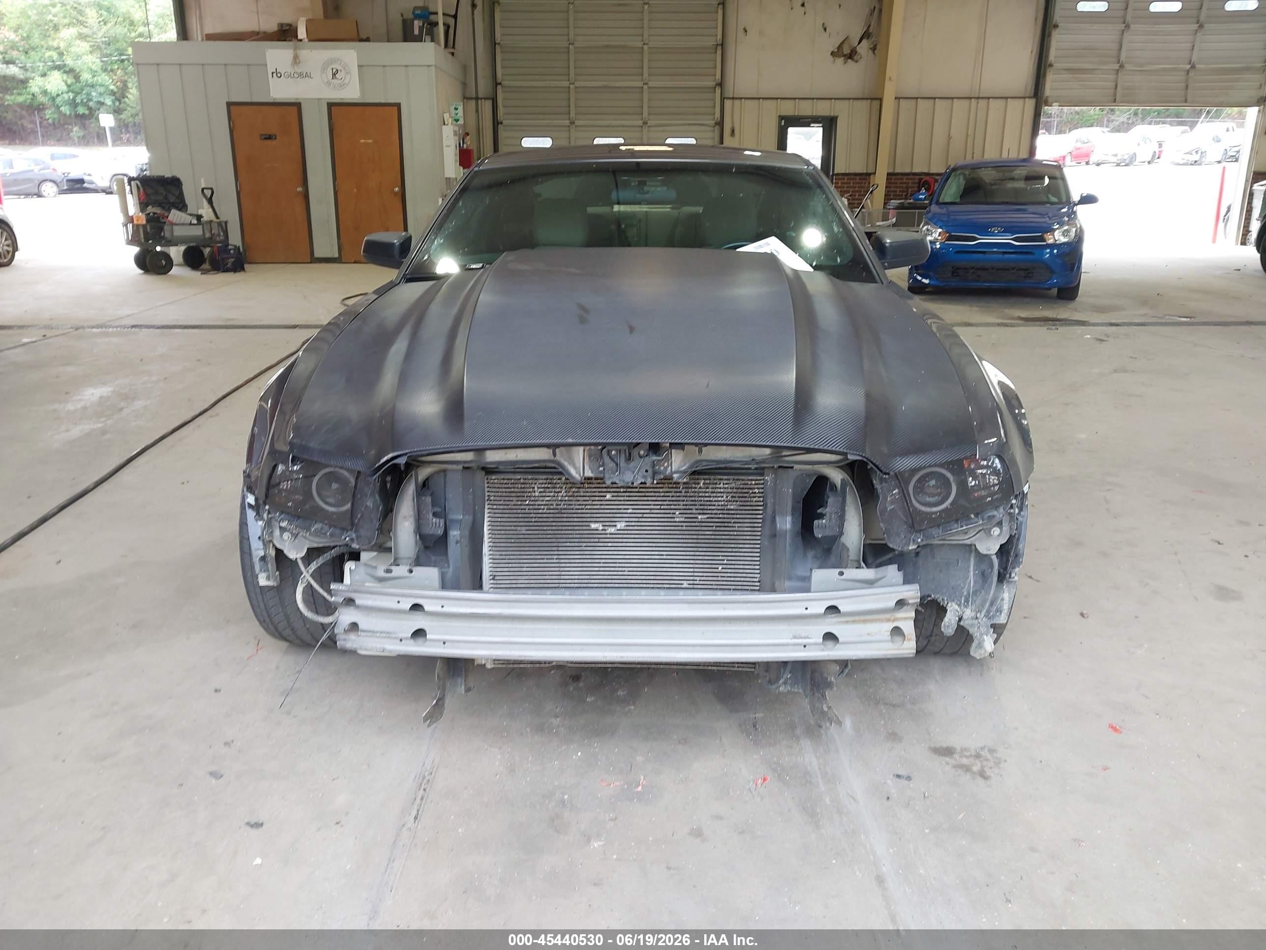 2014 Ford Mustang V6 Gray vin: 1ZVBP8AM0E5324643