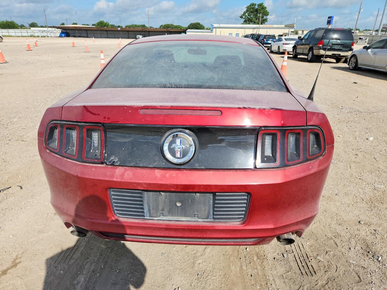 2014 Ford Mustang Maroon vin: 1ZVBP8AM0E5332614