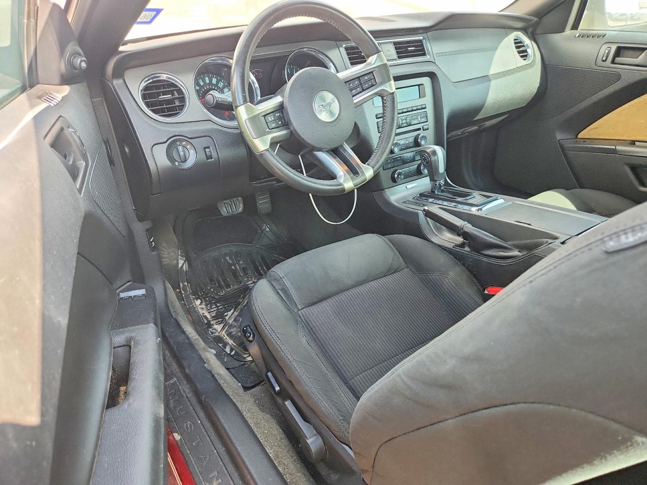 2014 Ford Mustang Maroon vin: 1ZVBP8AM0E5332614